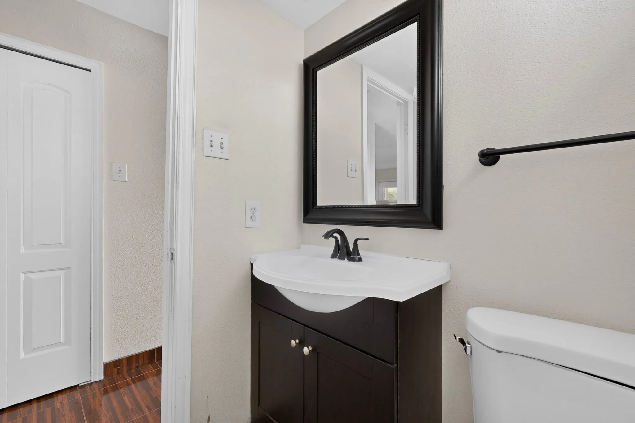 Single Family Residence For Sale in Dallas County , 5026 Boca Raton Drive, Garland, Texas 75043, 4 Bedroom, 3 Bathroom, 2 Garage spaces, 2,030 Sqft, built in 1972, mls#21406146, Real Estate Agent in Garland, Homes For Sale in Dallas county, Homes For Sale in Garland, Realtor in Garland Texas, Real Estate Brokerage Independent Realty Texas, Luminita Cordes Realtor