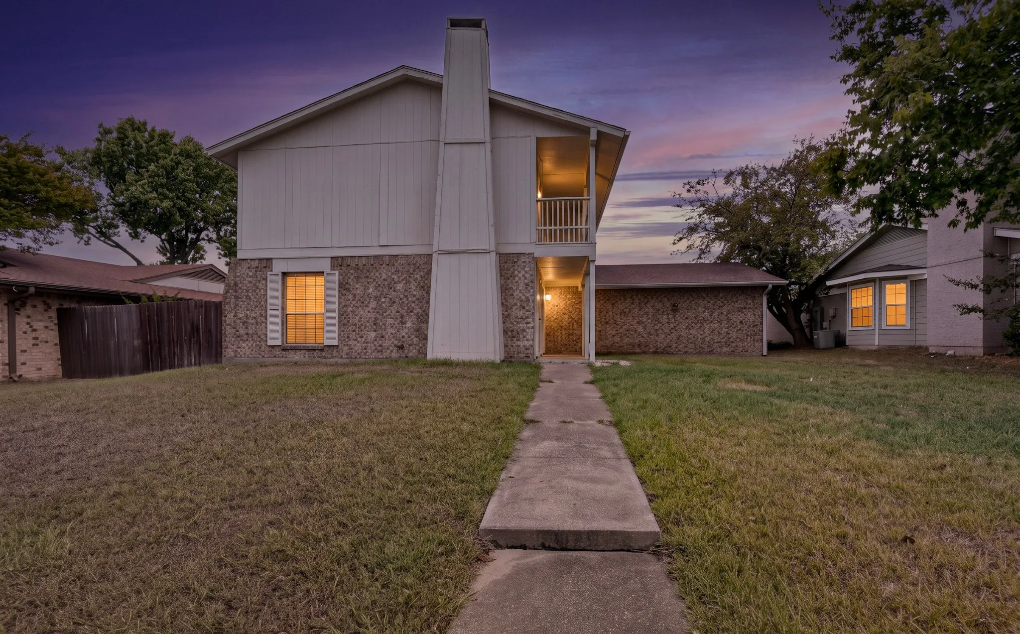 Single Family Residence For Sale in Dallas County , 5026 Boca Raton Drive, Garland, Texas 75043, 4 Bedroom, 3 Bathroom, 2 Garage spaces, 2,030 Sqft, built in 1972, mls#21406146, Real Estate Agent in Garland, Homes For Sale in Dallas county, Homes For Sale in Garland, Realtor in Garland Texas, Real Estate Brokerage Independent Realty Texas, Luminita Cordes Realtor