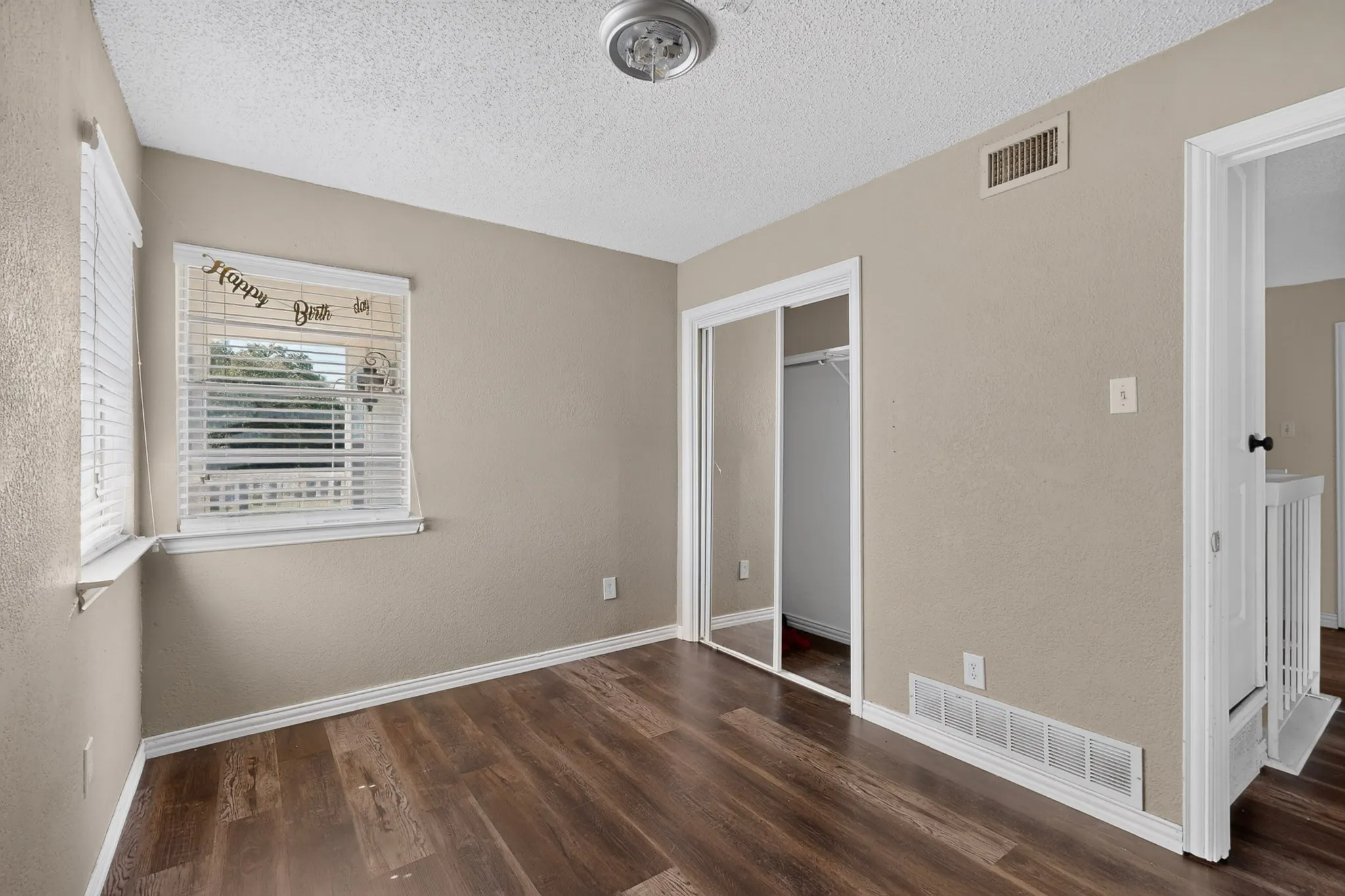 Single Family Residence For Sale in Dallas County , 5026 Boca Raton Drive, Garland, Texas 75043, 4 Bedroom, 3 Bathroom, 2 Garage spaces, 2,030 Sqft, built in 1972, mls#21406146, Real Estate Agent in Garland, Homes For Sale in Dallas county, Homes For Sale in Garland, Realtor in Garland Texas, Real Estate Brokerage Independent Realty Texas, Luminita Cordes Realtor
