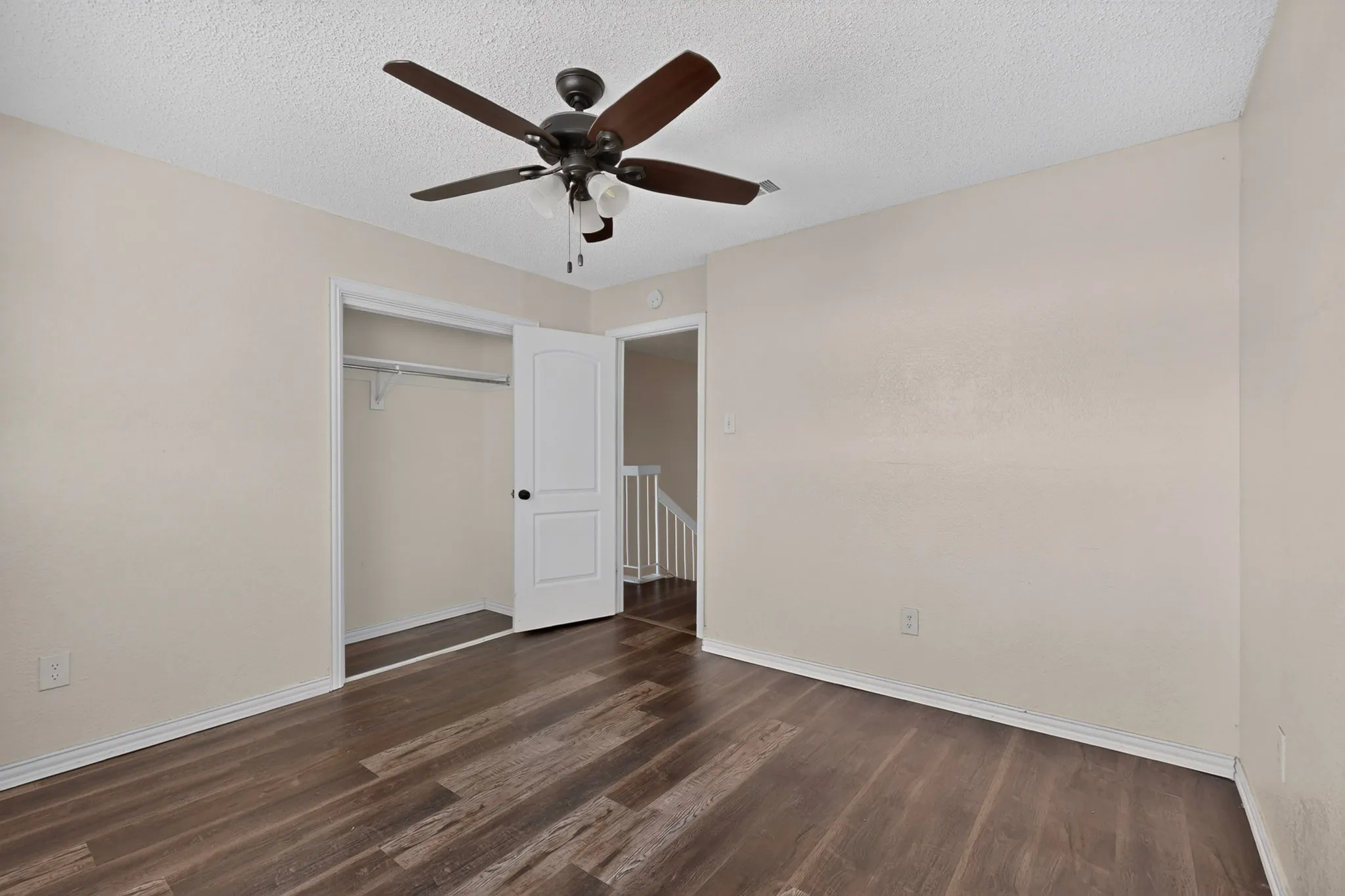 Single Family Residence For Sale in Dallas County , 5026 Boca Raton Drive, Garland, Texas 75043, 4 Bedroom, 3 Bathroom, 2 Garage spaces, 2,030 Sqft, built in 1972, mls#21406146, Real Estate Agent in Garland, Homes For Sale in Dallas county, Homes For Sale in Garland, Realtor in Garland Texas, Real Estate Brokerage Independent Realty Texas, Luminita Cordes Realtor