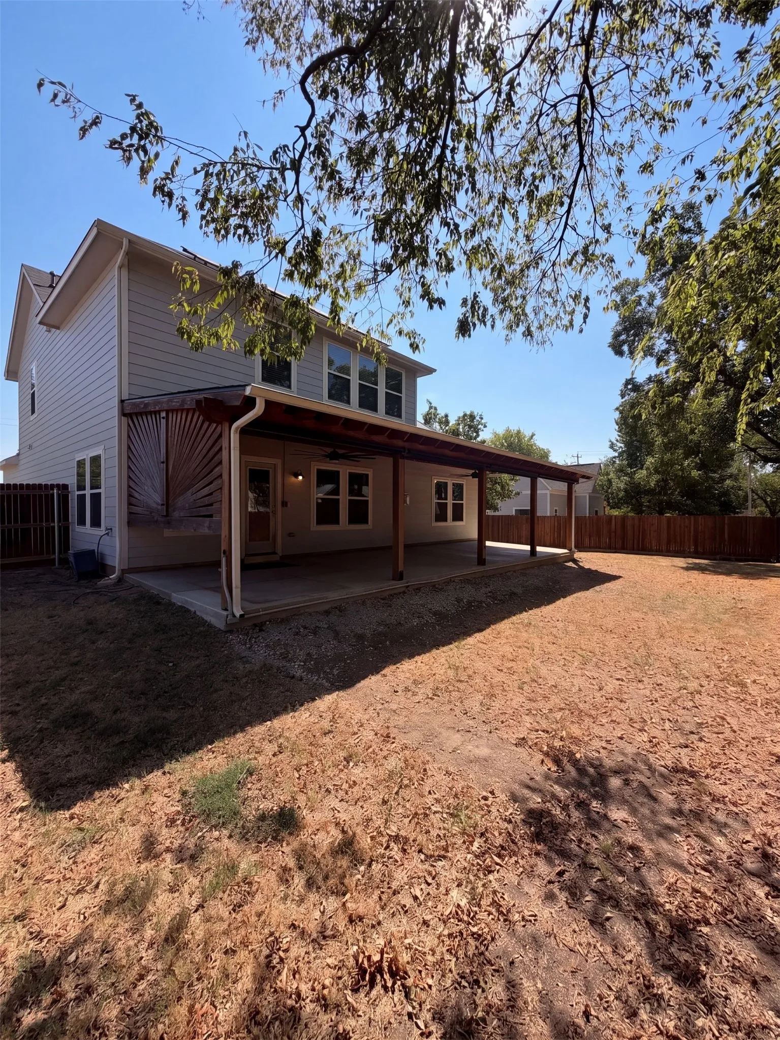 Single Family Residence For Sale in Grayson County , 402 N Race Street, Tioga, Texas 76271, 5 Bedroom, 3 Bathroom, 2 Garage spaces, 2,269 Sqft, built in 2021, mls#21407617, Real Estate Agent in Tioga, Homes For Sale in Grayson county, Homes For Sale in Tioga, Realtor in Tioga Texas, Real Estate Brokerage Independent Realty Texas, Luminita Cordes Realtor