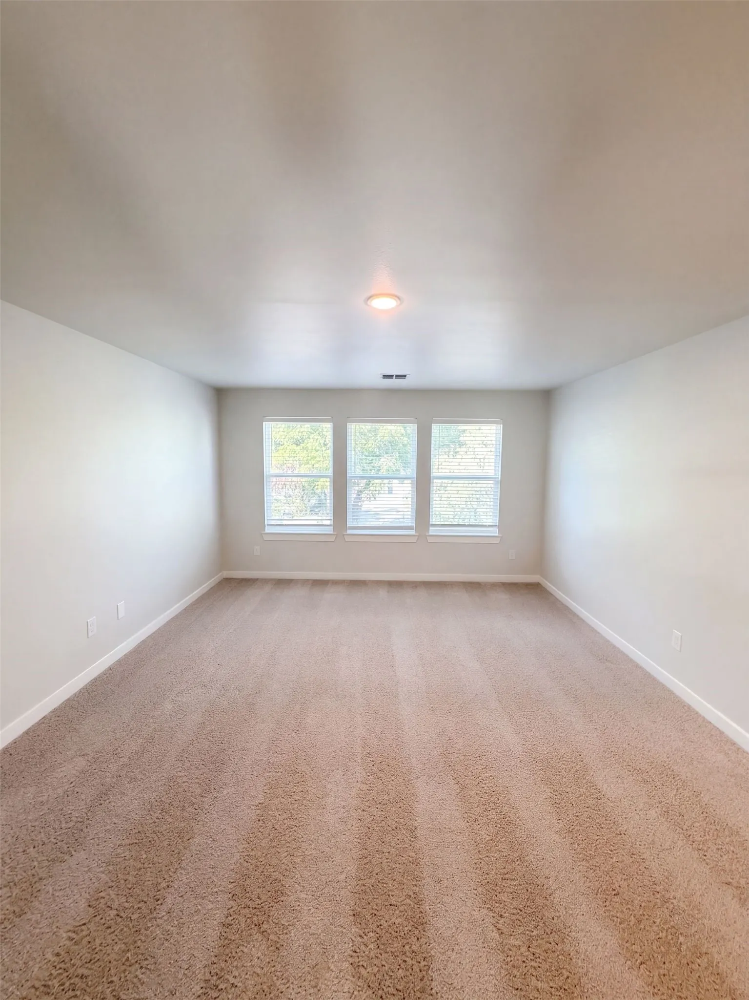 Single Family Residence For Sale in Grayson County , 402 N Race Street, Tioga, Texas 76271, 5 Bedroom, 3 Bathroom, 2 Garage spaces, 2,269 Sqft, built in 2021, mls#21407617, Real Estate Agent in Tioga, Homes For Sale in Grayson county, Homes For Sale in Tioga, Realtor in Tioga Texas, Real Estate Brokerage Independent Realty Texas, Luminita Cordes Realtor