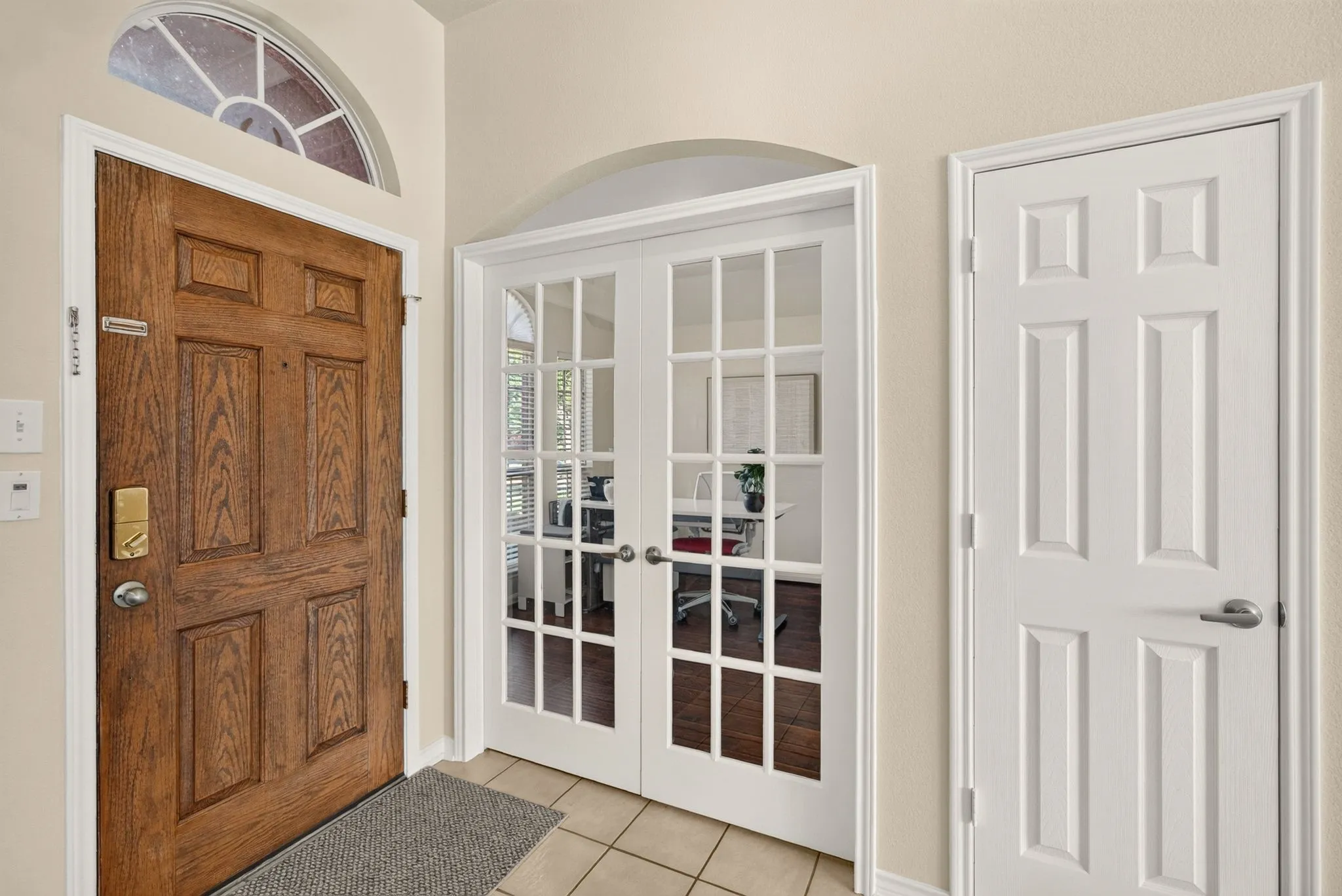 Single Family Residence For Sale in Denton County , 9150 Bastille Way, Frisco, Texas 75033, 4 Bedroom, 2 Bathroom, 2 Garage spaces, 2,247 Sqft, built in 2005, mls#21404899, Real Estate Agent in Frisco, Homes For Sale in Denton county, Homes For Sale in Frisco, Realtor in Frisco Texas, Real Estate Brokerage Independent Realty Texas, Luminita Cordes Realtor