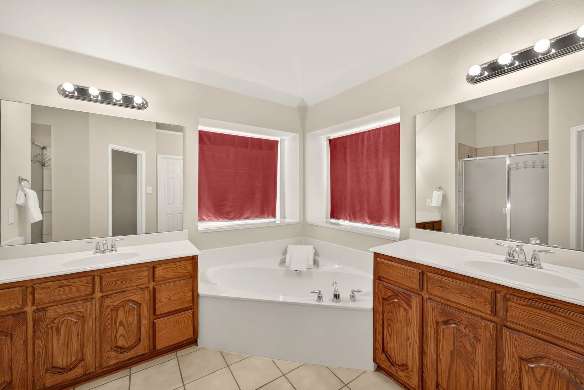 Single Family Residence For Sale in Denton County , 9150 Bastille Way, Frisco, Texas 75033, 4 Bedroom, 2 Bathroom, 2 Garage spaces, 2,247 Sqft, built in 2005, mls#21404899, Real Estate Agent in Frisco, Homes For Sale in Denton county, Homes For Sale in Frisco, Realtor in Frisco Texas, Real Estate Brokerage Independent Realty Texas, Luminita Cordes Realtor