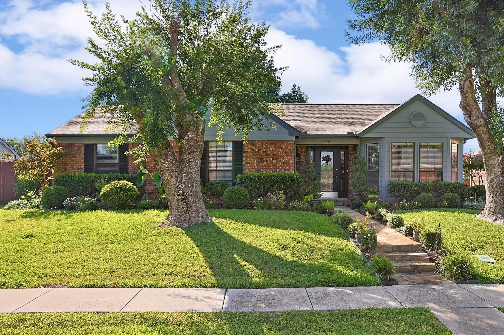 Single Family Residence For Rent