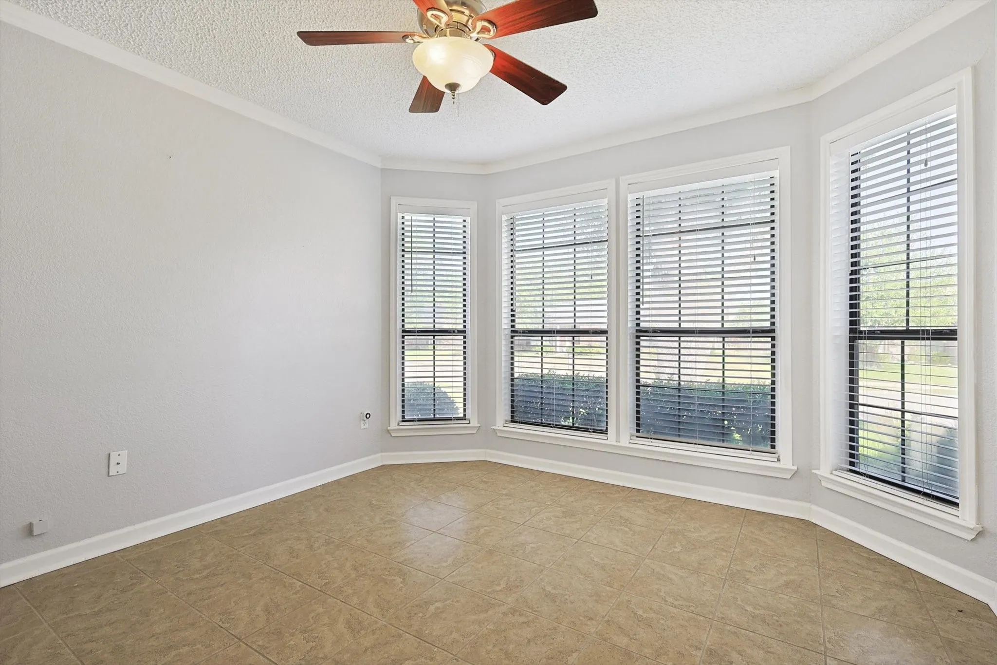 Single Family Residence For Rent in Dallas County , 266 Pinyon Lane, Coppell, Texas 75019, 3 Bedroom, 2 Bathroom, 2 Garage spaces, 1,598 Sqft, built in 1985, mls#21408214, Real Estate Agent in Coppell, Homes For Rent in Dallas county, Homes For Rent in Coppell, Realtor in Coppell Texas, Real Estate Brokerage Independent Realty Texas, Luminita Cordes Realtor