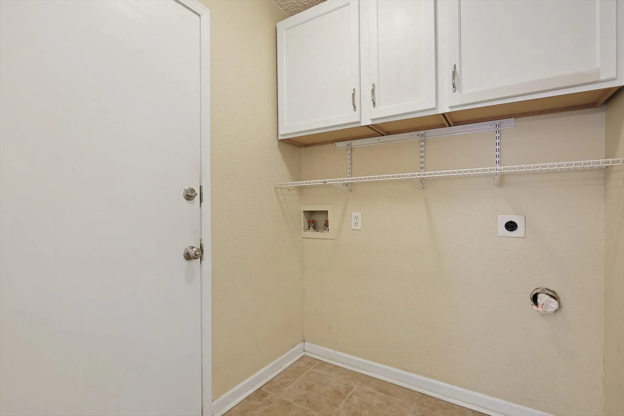 Single Family Residence For Rent in Dallas County , 266 Pinyon Lane, Coppell, Texas 75019, 3 Bedroom, 2 Bathroom, 2 Garage spaces, 1,598 Sqft, built in 1985, mls#21408214, Real Estate Agent in Coppell, Homes For Rent in Dallas county, Homes For Rent in Coppell, Realtor in Coppell Texas, Real Estate Brokerage Independent Realty Texas, Luminita Cordes Realtor