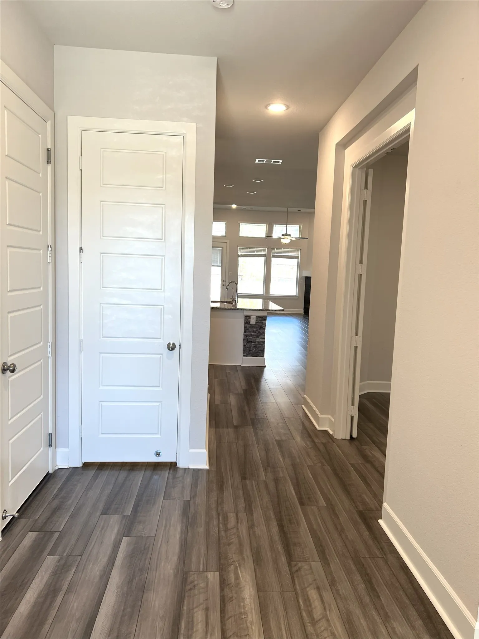 Single Family Residence For Rent in Denton County , 352 Foxthorne Way, Little Elm, Texas 75068, 4 Bedroom, 3 Bathroom, 2 Garage spaces, 2,251 Sqft, built in 2022, mls#21400660, Real Estate Agent in Little Elm, Homes For Rent in Denton county, Homes For Rent in Little Elm, Realtor in Little Elm Texas, Real Estate Brokerage Independent Realty Texas, Luminita Cordes Realtor