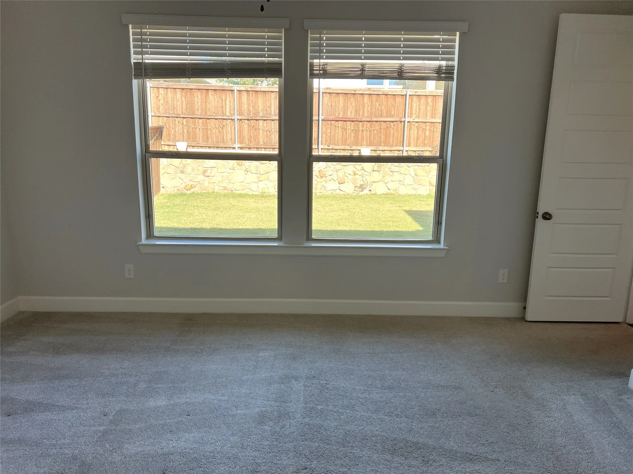 Single Family Residence For Rent in Denton County , 352 Foxthorne Way, Little Elm, Texas 75068, 4 Bedroom, 3 Bathroom, 2 Garage spaces, 2,251 Sqft, built in 2022, mls#21400660, Real Estate Agent in Little Elm, Homes For Rent in Denton county, Homes For Rent in Little Elm, Realtor in Little Elm Texas, Real Estate Brokerage Independent Realty Texas, Luminita Cordes Realtor