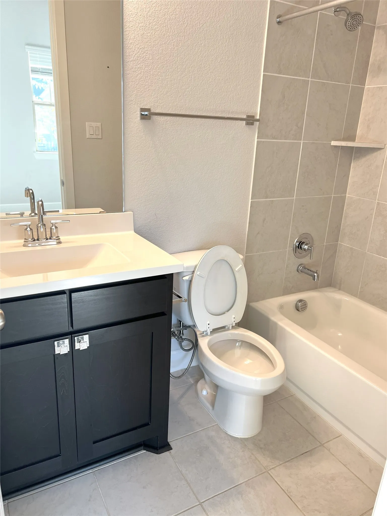 Single Family Residence For Rent in Denton County , 352 Foxthorne Way, Little Elm, Texas 75068, 4 Bedroom, 3 Bathroom, 2 Garage spaces, 2,251 Sqft, built in 2022, mls#21400660, Real Estate Agent in Little Elm, Homes For Rent in Denton county, Homes For Rent in Little Elm, Realtor in Little Elm Texas, Real Estate Brokerage Independent Realty Texas, Luminita Cordes Realtor