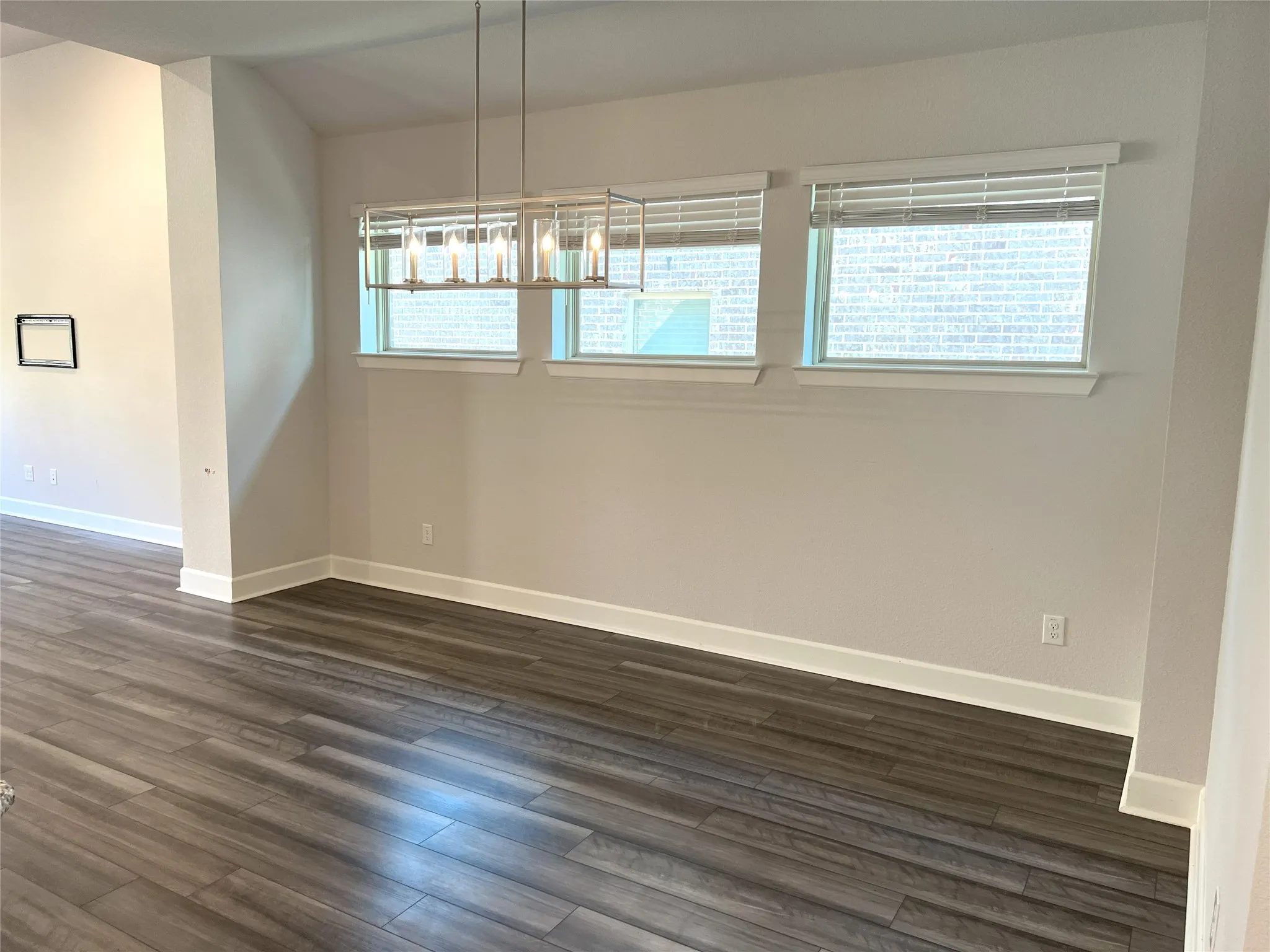 Single Family Residence For Rent in Denton County , 352 Foxthorne Way, Little Elm, Texas 75068, 4 Bedroom, 3 Bathroom, 2 Garage spaces, 2,251 Sqft, built in 2022, mls#21400660, Real Estate Agent in Little Elm, Homes For Rent in Denton county, Homes For Rent in Little Elm, Realtor in Little Elm Texas, Real Estate Brokerage Independent Realty Texas, Luminita Cordes Realtor
