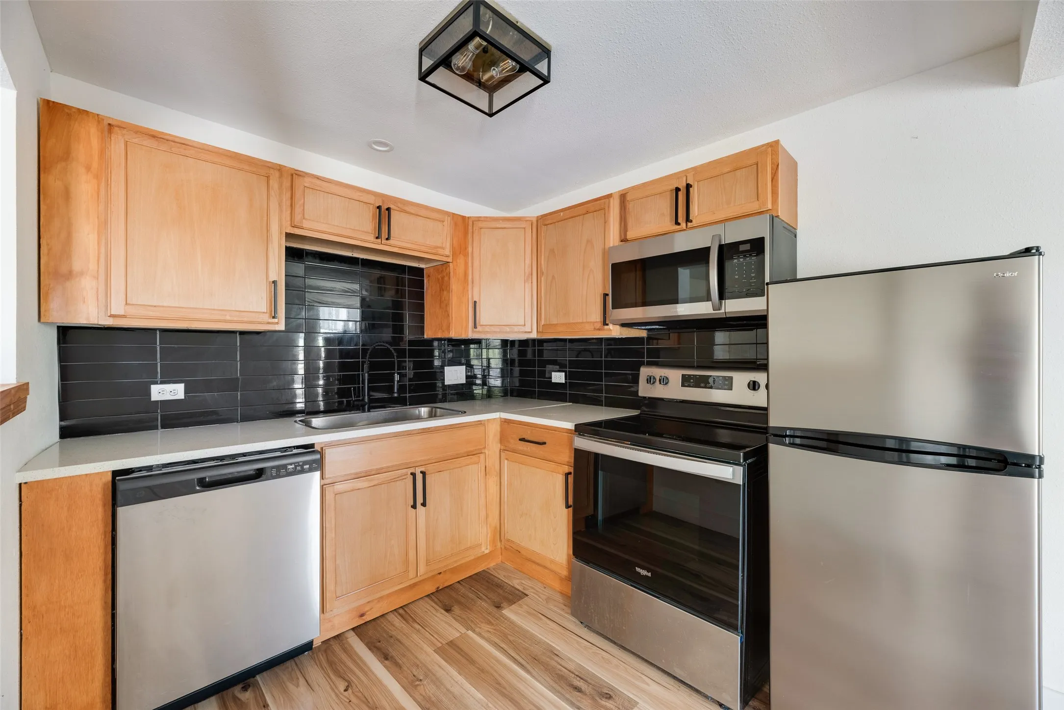 Single Family Residence For Rent in Denton County , 316 Old Justin Road, Argyle, Texas 76226, 4 Bedroom, 3 Bathroom, 2 Garage spaces, 2,449 Sqft, built in 1978, mls#21406215, Real Estate Agent in Argyle, Homes For Rent in Denton county, Homes For Rent in Argyle, Realtor in Argyle Texas, Real Estate Brokerage Independent Realty Texas, Luminita Cordes Realtor