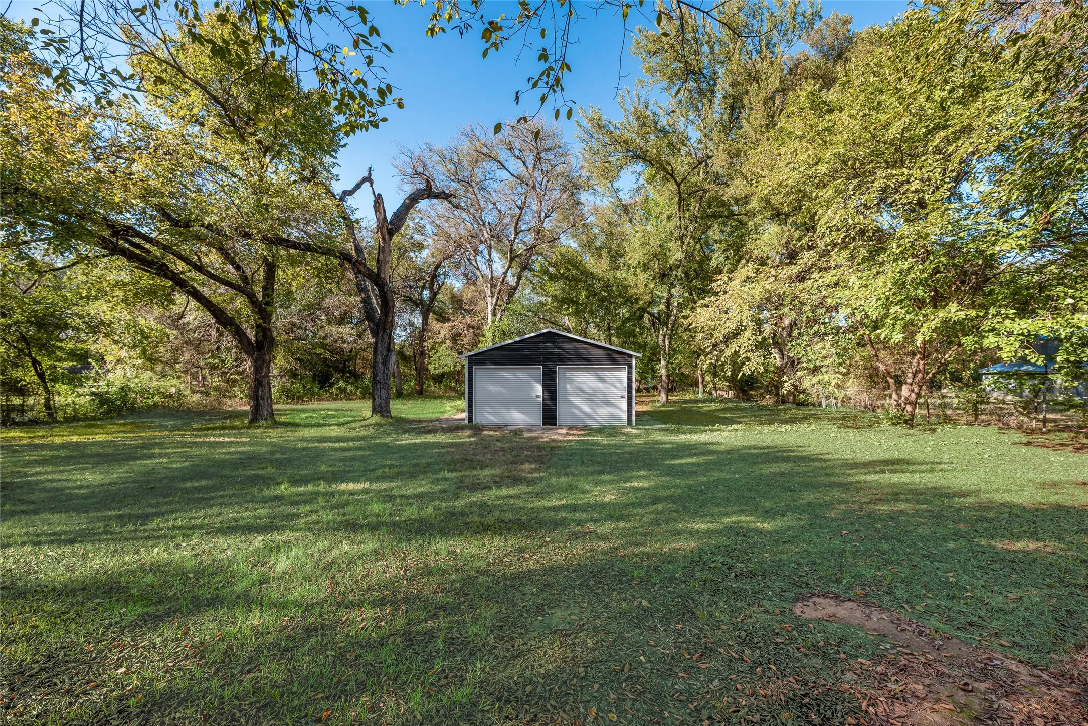 Single Family Residence For Rent in Denton County , 316 Old Justin Road, Argyle, Texas 76226, 4 Bedroom, 3 Bathroom, 2 Garage spaces, 2,449 Sqft, built in 1978, mls#21406215, Real Estate Agent in Argyle, Homes For Rent in Denton county, Homes For Rent in Argyle, Realtor in Argyle Texas, Real Estate Brokerage Independent Realty Texas, Luminita Cordes Realtor