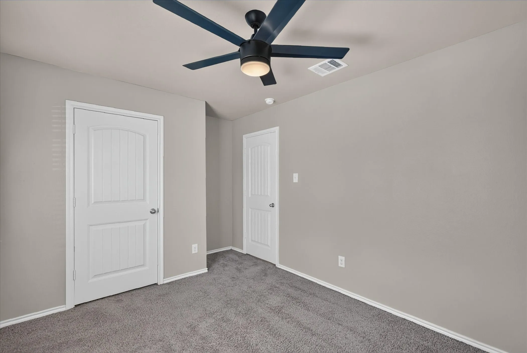 Single Family Residence For Rent in Rockwall County , 1049 Sewell Drive, Fate, Texas 75189, 4 Bedroom, 2 Bathroom, 2 Garage spaces, 1,542 Sqft, built in 2017, mls#21407112, Real Estate Agent in Fate, Homes For Rent in Rockwall county, Homes For Rent in Fate, Realtor in Fate Texas, Real Estate Brokerage Independent Realty Texas, Luminita Cordes Realtor