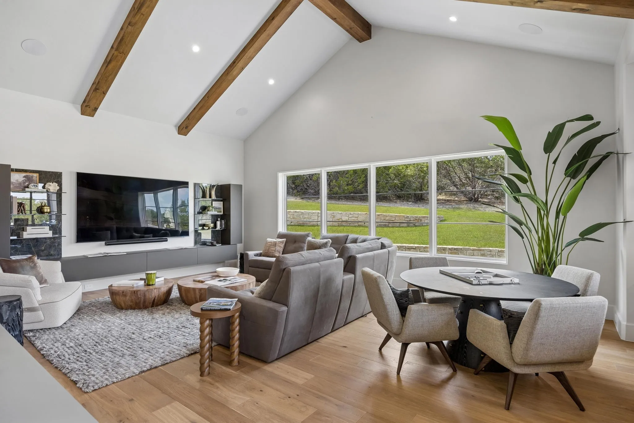 Single Family Residence For Sale in Parker County , 4005 Rancho Valencia Road, Aledo, Texas 76008, 4 Bedroom, 6 Bathroom, 3 Garage spaces, 4,998 Sqft, built in 2023, mls#21403854, Real Estate Agent in Aledo, Homes For Sale in Parker county, Homes For Sale in Aledo, Realtor in Aledo Texas, Real Estate Brokerage Independent Realty Texas, Luminita Cordes Realtor