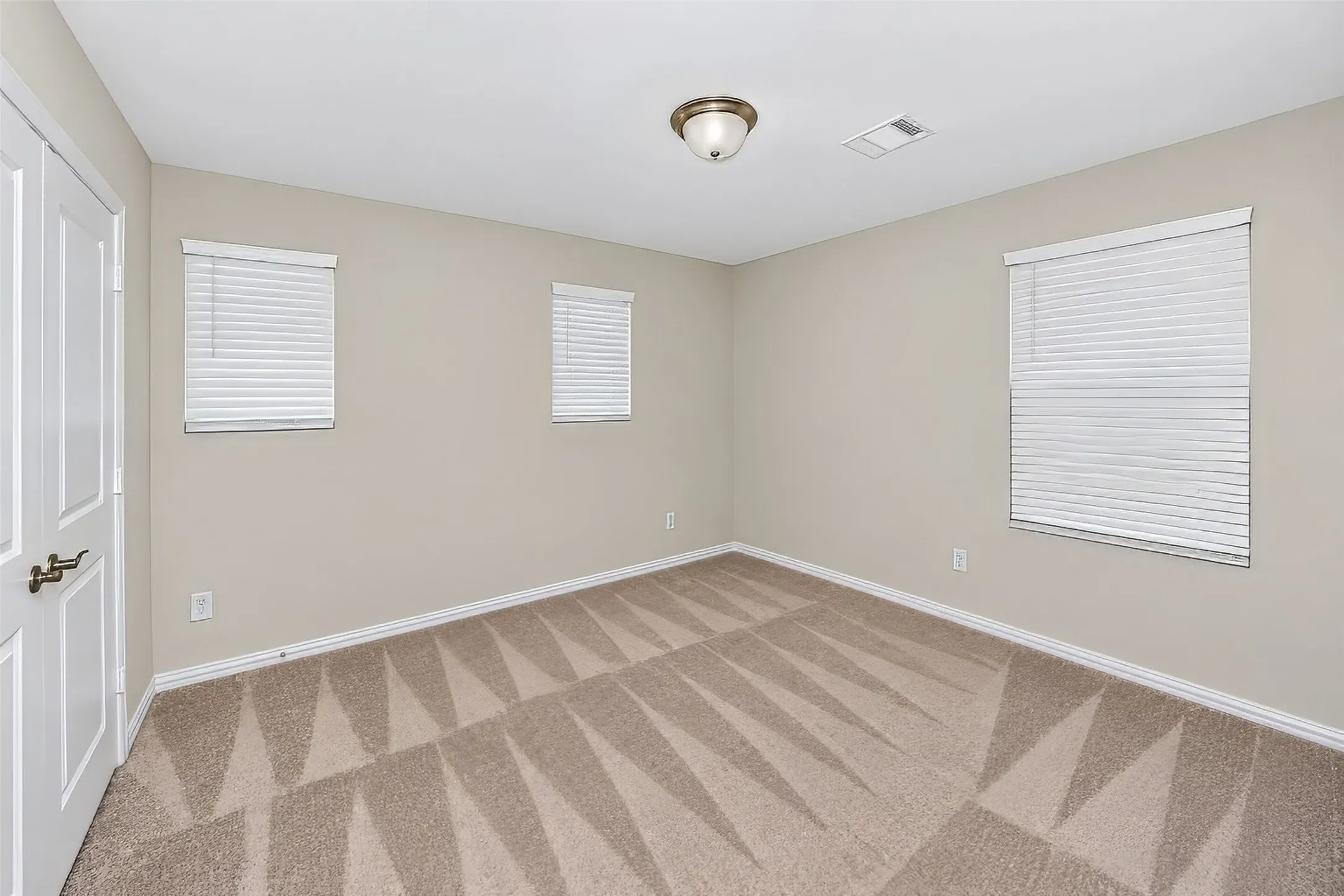 Single Family Residence For Rent in Tarrant County , 2148 Bellatrix Drive, Haslet, Texas 76052, 4 Bedroom, 4 Bathroom, Garage spaces, 3,122 Sqft, built in 2021, mls#21407085, Real Estate Agent in Haslet, Homes For Rent in Tarrant county, Homes For Rent in Haslet, Realtor in Haslet Texas, Real Estate Brokerage Independent Realty Texas, Luminita Cordes Realtor