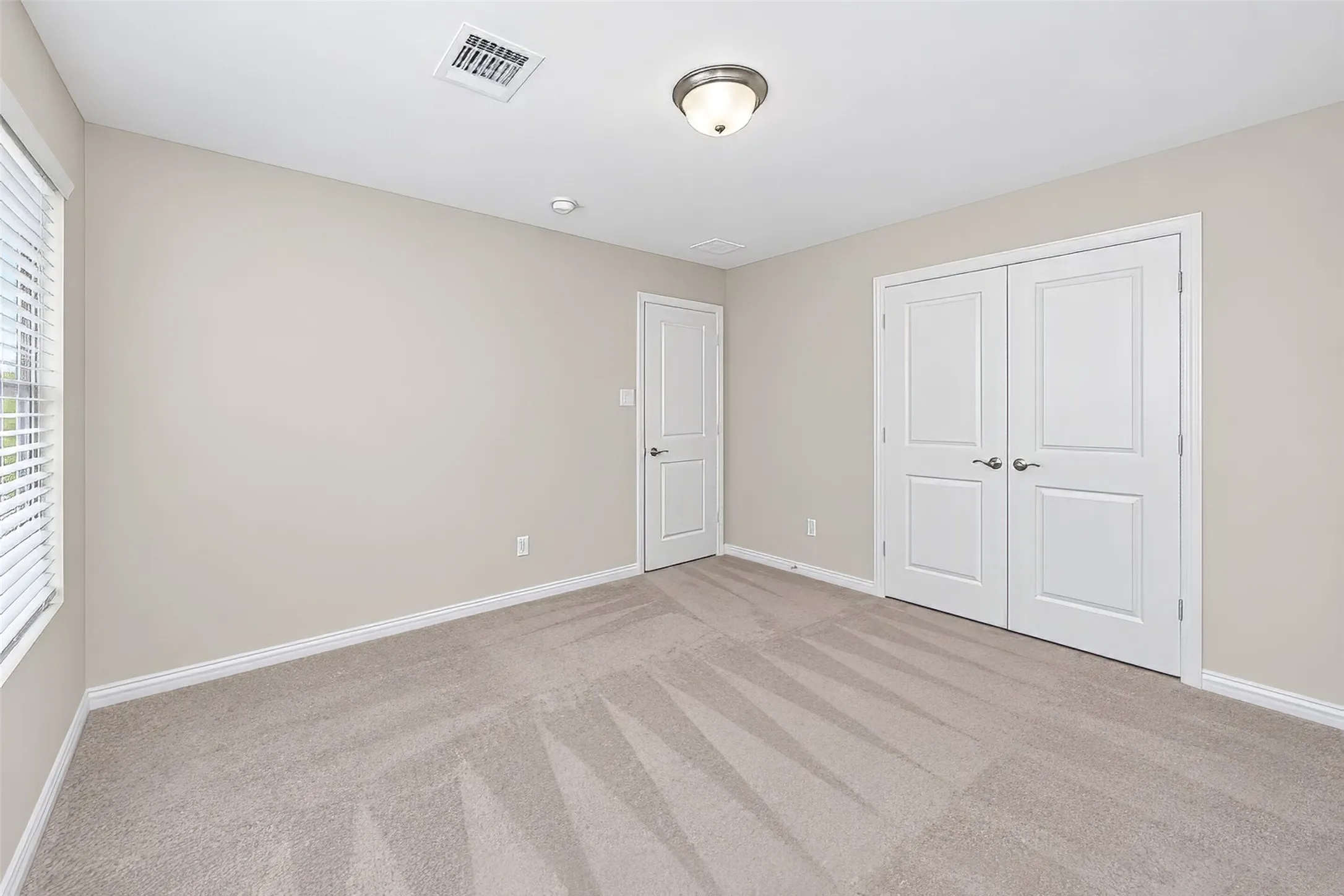 Single Family Residence For Rent in Tarrant County , 2148 Bellatrix Drive, Haslet, Texas 76052, 4 Bedroom, 4 Bathroom, Garage spaces, 3,122 Sqft, built in 2021, mls#21407085, Real Estate Agent in Haslet, Homes For Rent in Tarrant county, Homes For Rent in Haslet, Realtor in Haslet Texas, Real Estate Brokerage Independent Realty Texas, Luminita Cordes Realtor