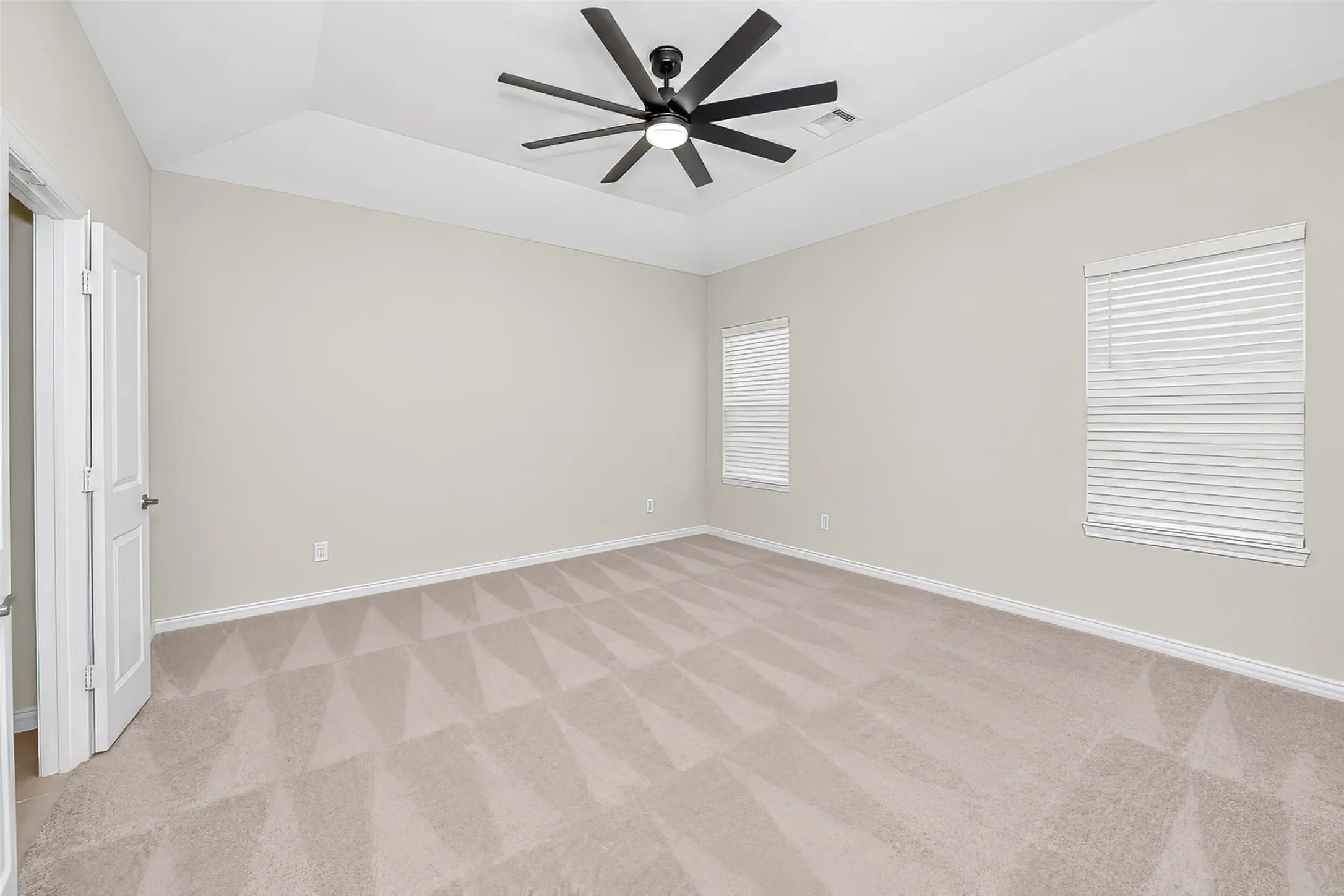 Single Family Residence For Rent in Tarrant County , 2148 Bellatrix Drive, Haslet, Texas 76052, 4 Bedroom, 4 Bathroom, Garage spaces, 3,122 Sqft, built in 2021, mls#21407085, Real Estate Agent in Haslet, Homes For Rent in Tarrant county, Homes For Rent in Haslet, Realtor in Haslet Texas, Real Estate Brokerage Independent Realty Texas, Luminita Cordes Realtor
