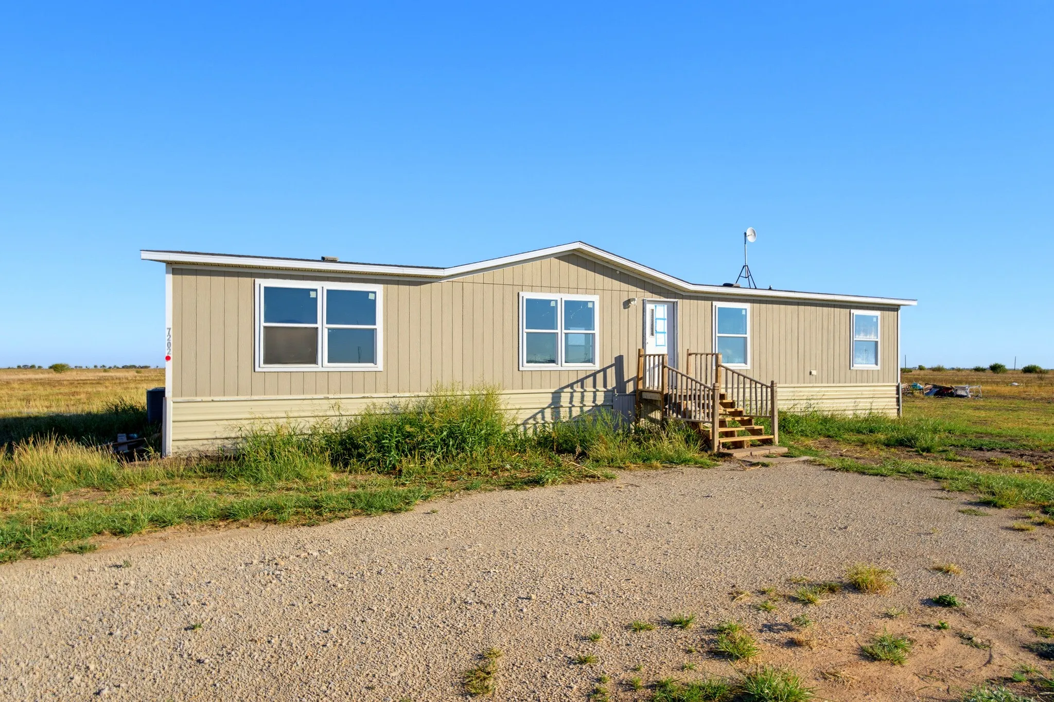 Mobile Home For Sale in Jones County , 7202 Fm-605, Merkel, Texas 79536, 4 Bedroom, 2 Bathroom, Garage spaces, 1,456 Sqft, built in 2021, mls#21408223, Real Estate Agent in Merkel, Homes For Sale in Jones county, Homes For Sale in Merkel, Realtor in Merkel Texas, Real Estate Brokerage Independent Realty Texas, Luminita Cordes Realtor