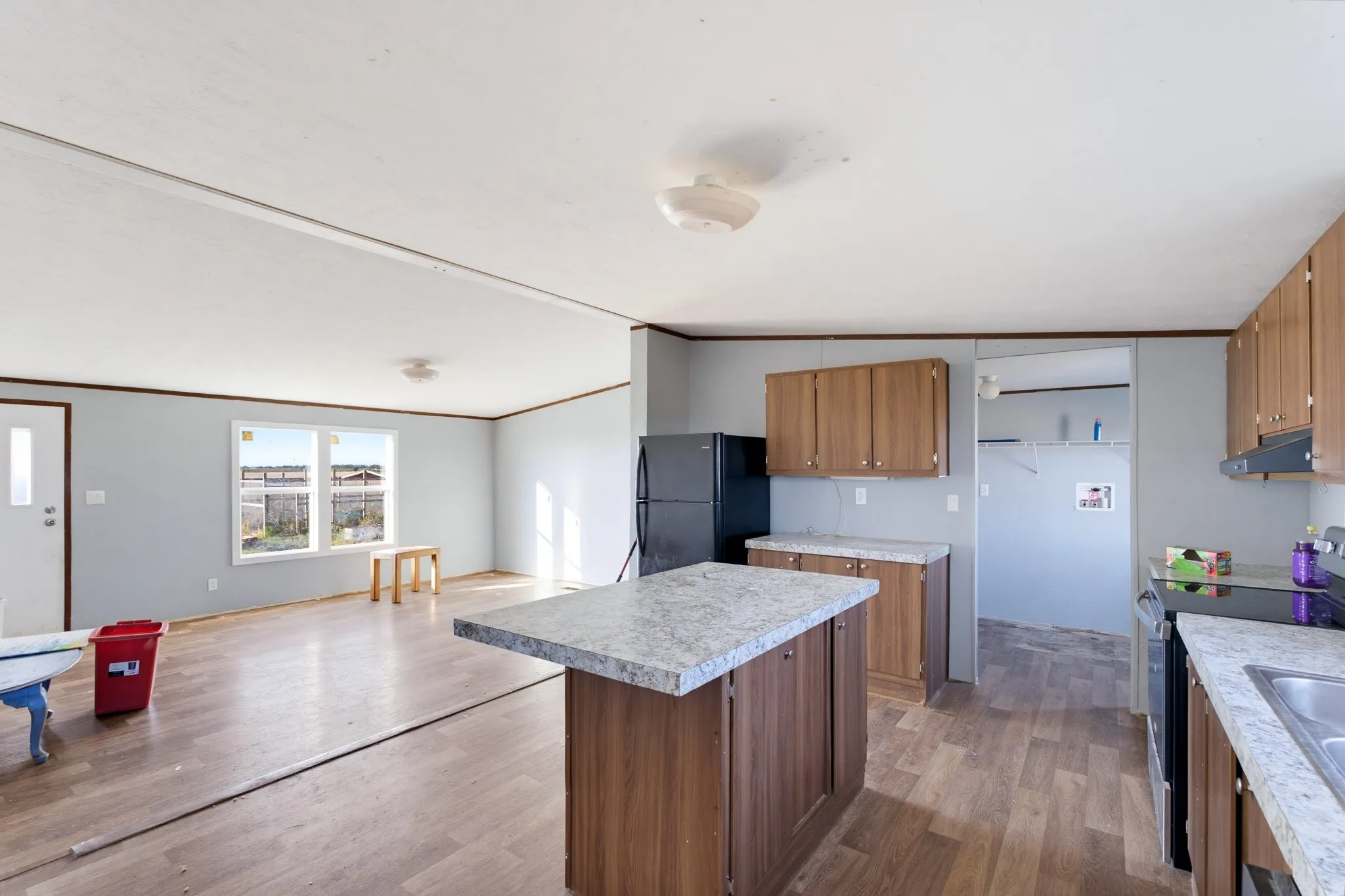 Mobile Home For Sale in Jones County , 7202 Fm-605, Merkel, Texas 79536, 4 Bedroom, 2 Bathroom, Garage spaces, 1,456 Sqft, built in 2021, mls#21408223, Real Estate Agent in Merkel, Homes For Sale in Jones county, Homes For Sale in Merkel, Realtor in Merkel Texas, Real Estate Brokerage Independent Realty Texas, Luminita Cordes Realtor
