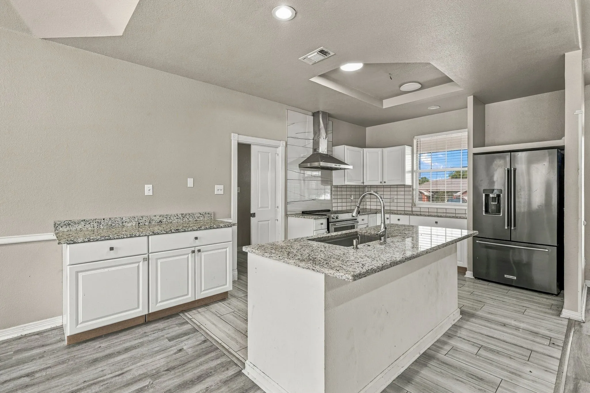 Single Family Residence For Sale in Erath County , 1466 Oakwood Drive, Stephenville, Texas 76401, 3 Bedroom, 2 Bathroom, 2 Garage spaces, 1,733 Sqft, built in 1999, mls#21408160, Real Estate Agent in Stephenville, Homes For Sale in Erath county, Homes For Sale in Stephenville, Realtor in Stephenville Texas, Real Estate Brokerage Independent Realty Texas, Luminita Cordes Realtor