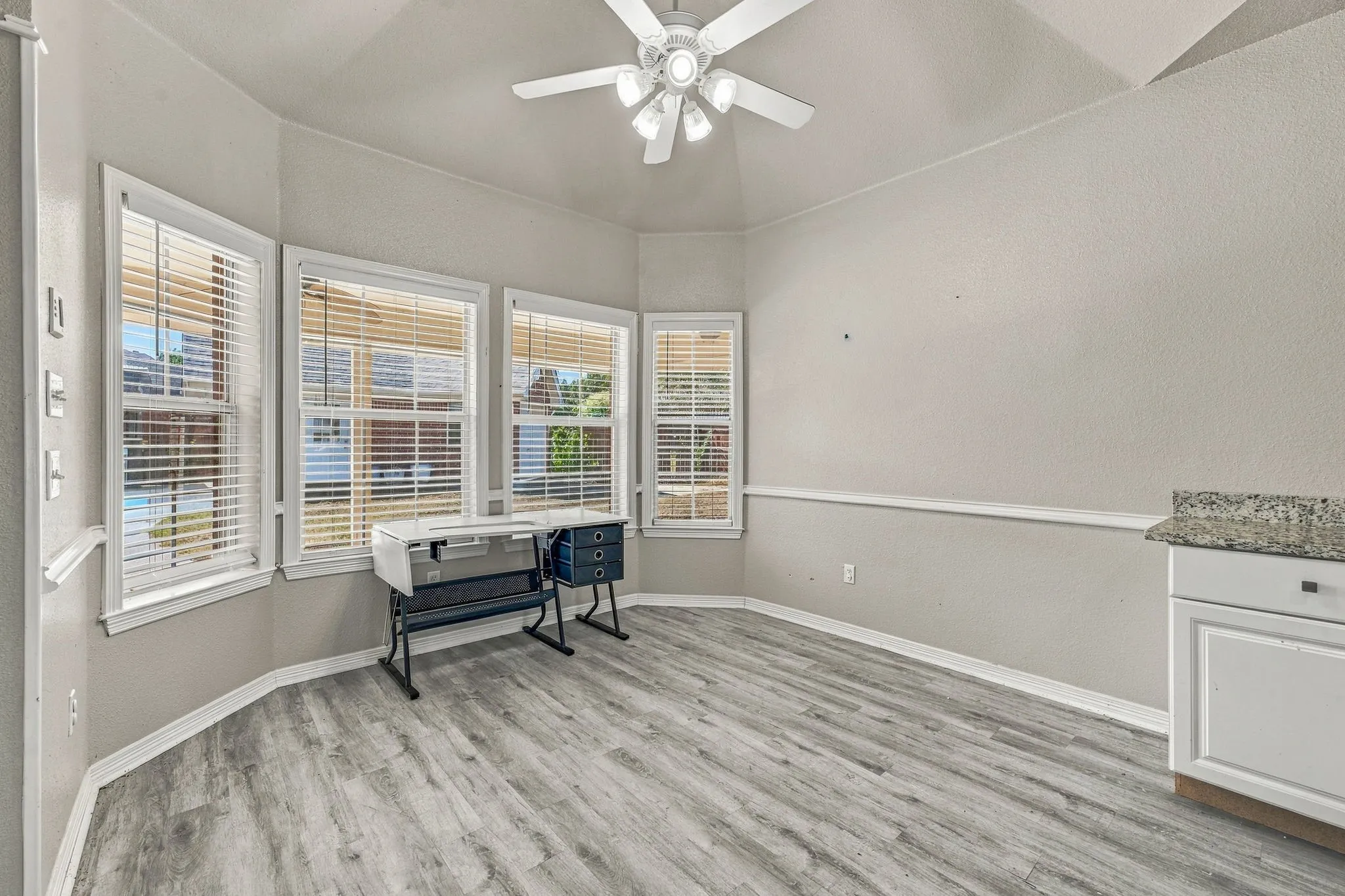 Single Family Residence For Sale in Erath County , 1466 Oakwood Drive, Stephenville, Texas 76401, 3 Bedroom, 2 Bathroom, 2 Garage spaces, 1,733 Sqft, built in 1999, mls#21408160, Real Estate Agent in Stephenville, Homes For Sale in Erath county, Homes For Sale in Stephenville, Realtor in Stephenville Texas, Real Estate Brokerage Independent Realty Texas, Luminita Cordes Realtor