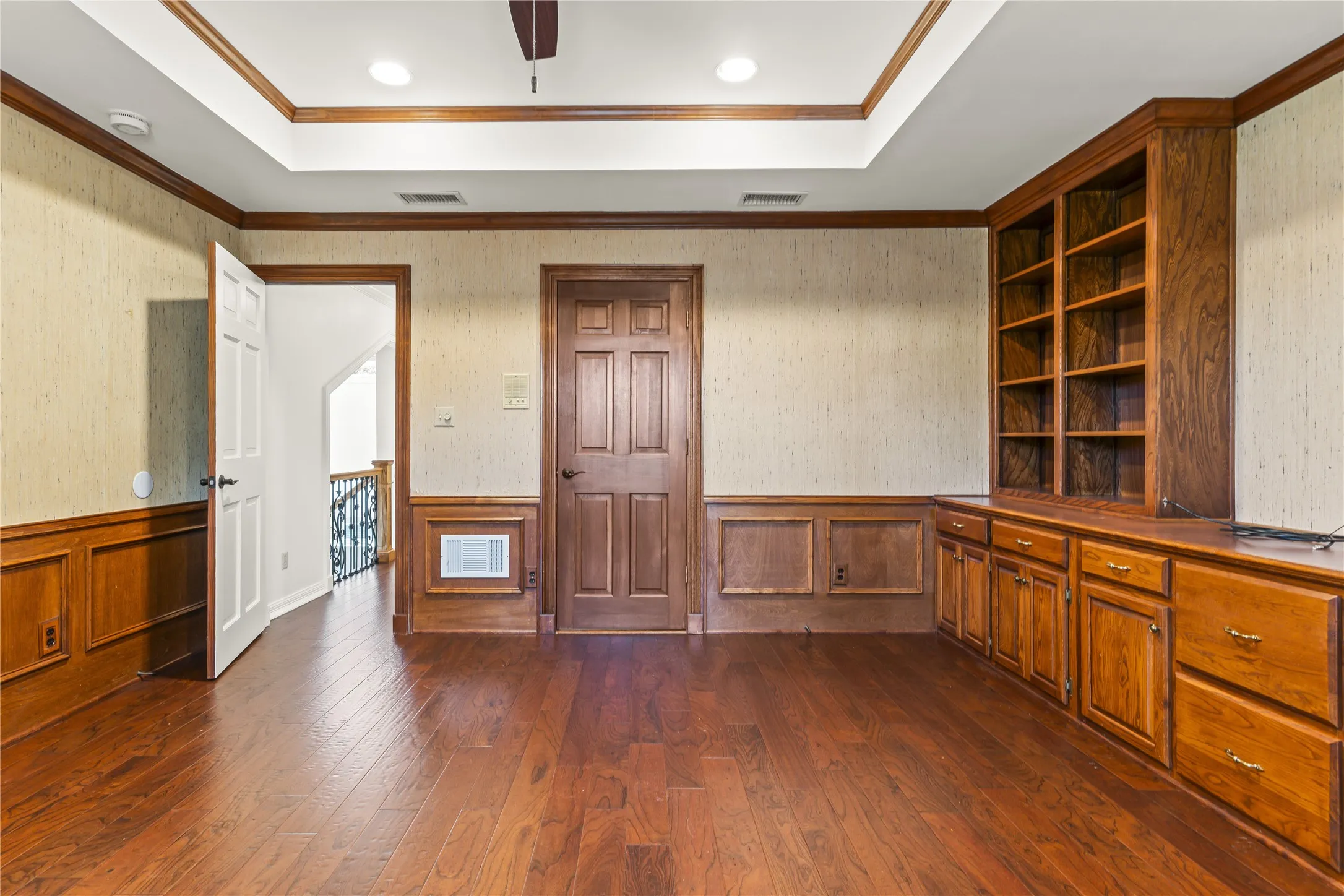 Second Living or Office