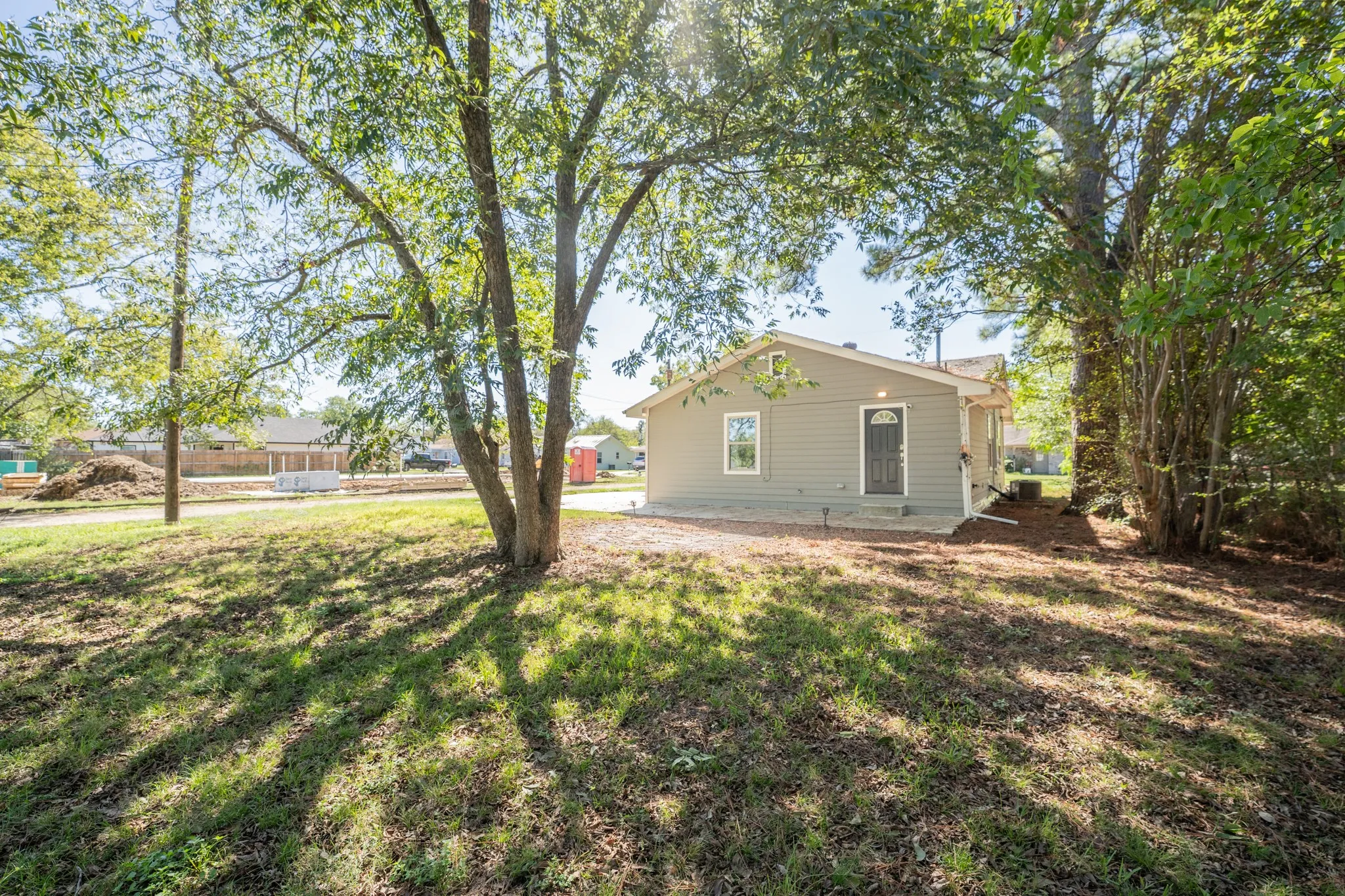 Single Family Residence For Sale in Hopkins County , 510 Woodlawn Street, Sulphur Springs, Texas 75482, 3 Bedroom, 2 Bathroom, Garage spaces, 1,347 Sqft, built in 1940, mls#21406825, Real Estate Agent in Sulphur Springs, Homes For Sale in Hopkins county, Homes For Sale in Sulphur Springs, Realtor in Sulphur Springs Texas, Real Estate Brokerage Independent Realty Texas, Luminita Cordes Realtor