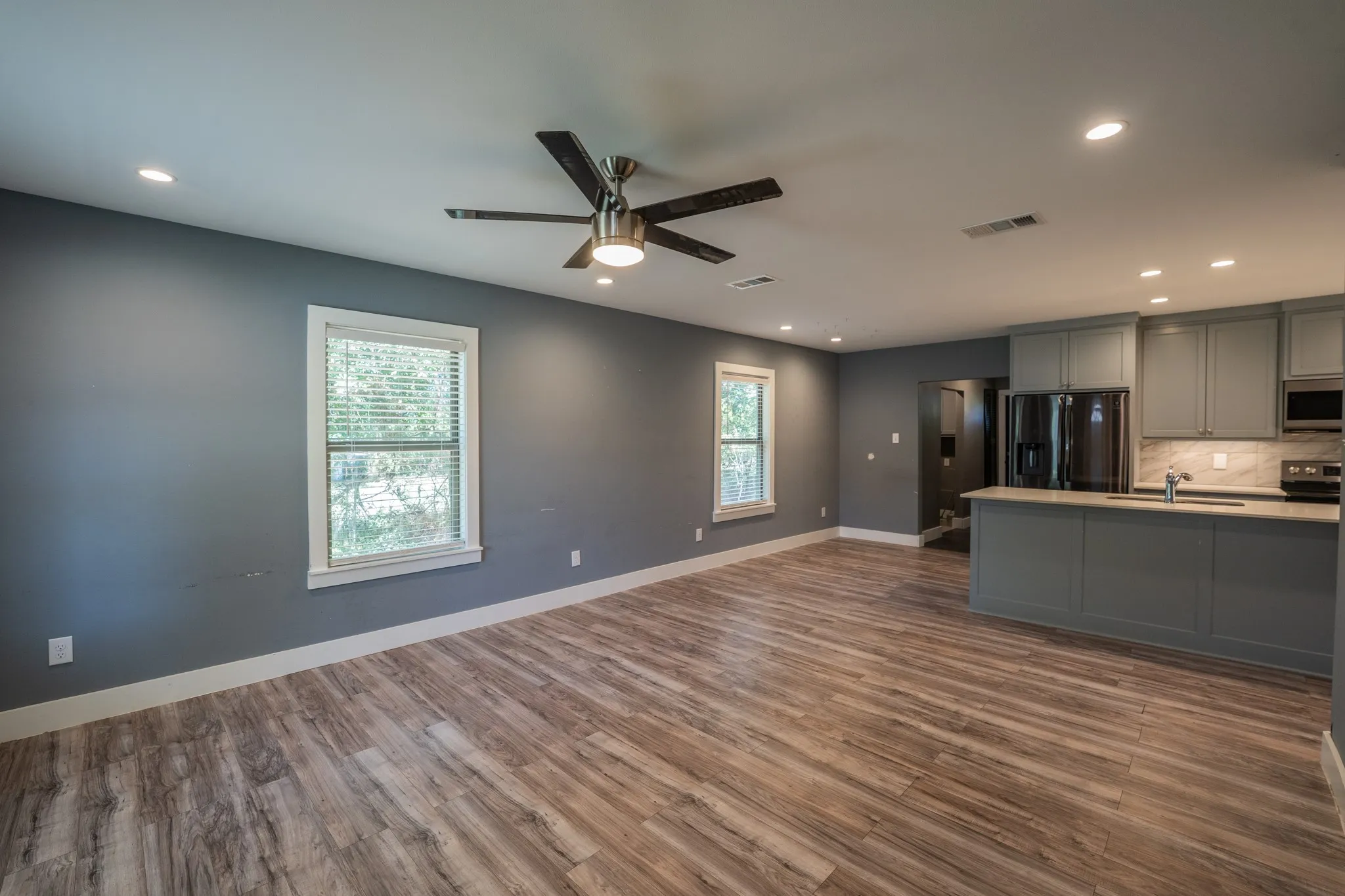 Single Family Residence For Sale in Hopkins County , 510 Woodlawn Street, Sulphur Springs, Texas 75482, 3 Bedroom, 2 Bathroom, Garage spaces, 1,347 Sqft, built in 1940, mls#21406825, Real Estate Agent in Sulphur Springs, Homes For Sale in Hopkins county, Homes For Sale in Sulphur Springs, Realtor in Sulphur Springs Texas, Real Estate Brokerage Independent Realty Texas, Luminita Cordes Realtor