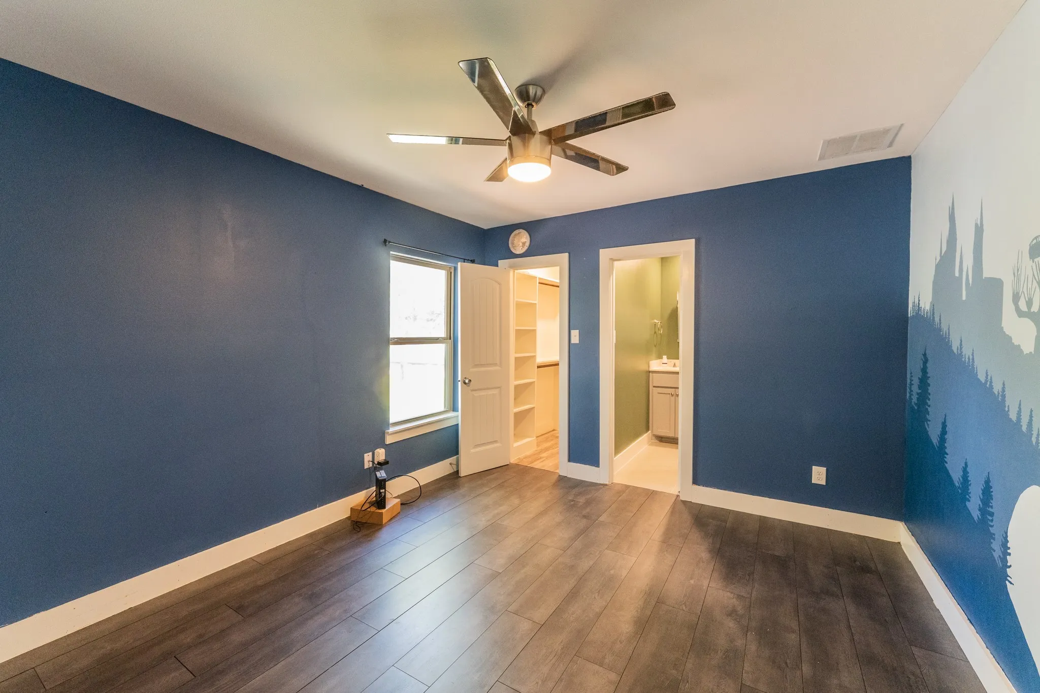 Single Family Residence For Sale in Hopkins County , 510 Woodlawn Street, Sulphur Springs, Texas 75482, 3 Bedroom, 2 Bathroom, Garage spaces, 1,347 Sqft, built in 1940, mls#21406825, Real Estate Agent in Sulphur Springs, Homes For Sale in Hopkins county, Homes For Sale in Sulphur Springs, Realtor in Sulphur Springs Texas, Real Estate Brokerage Independent Realty Texas, Luminita Cordes Realtor
