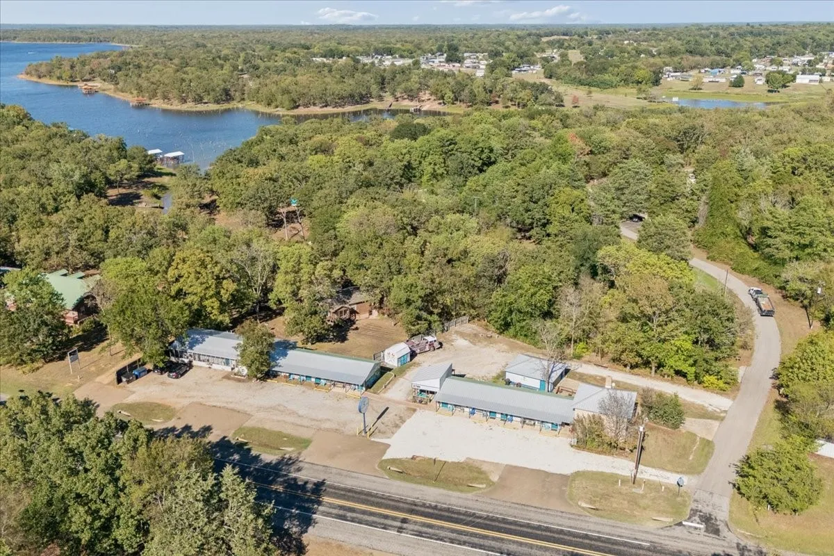 Hotel/Motel For Sale in Wood County , 2784 W Highway 154, Quitman, Texas 75783, 0, 0, Garage spaces, 3,948 Sqft, built in 1991, mls#21407003, Real Estate Agent in Quitman, Homes For Sale in Wood county, Homes For Sale in Quitman, Realtor in Quitman Texas, Real Estate Brokerage Independent Realty Texas, Luminita Cordes Realtor