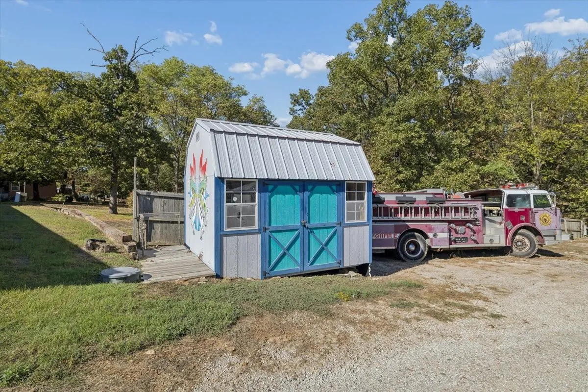 Storage shed