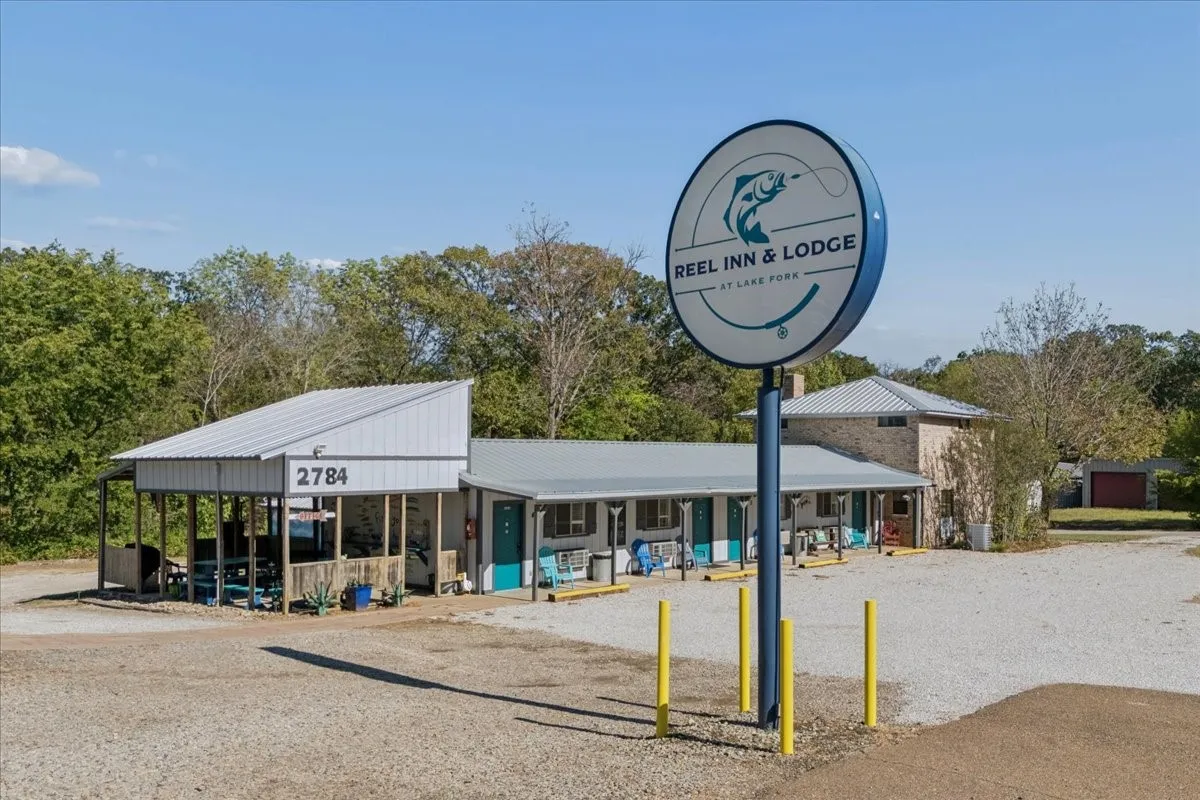 Hotel/Motel For Sale in Wood County , 2784 W Highway 154, Quitman, Texas 75783, 0, 0, Garage spaces, 3,948 Sqft, built in 1991, mls#21407003, Real Estate Agent in Quitman, Homes For Sale in Wood county, Homes For Sale in Quitman, Realtor in Quitman Texas, Real Estate Brokerage Independent Realty Texas, Luminita Cordes Realtor
