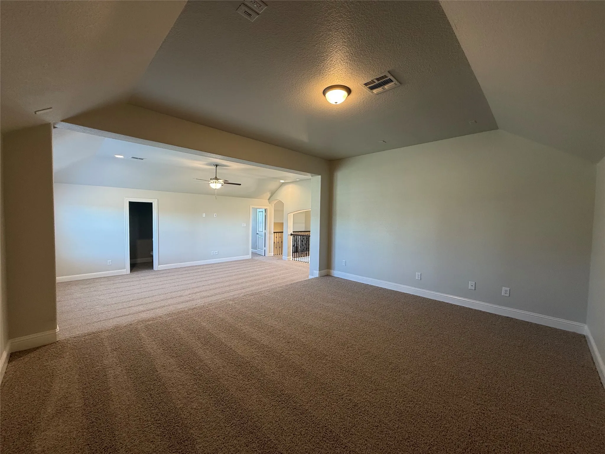 Single Family Residence For Sale in Ellis County , 1505 Hudson Drive, Ennis, Texas 75119, 5 Bedroom, 5 Bathroom, 3 Garage spaces, 4,252 Sqft, built in 2018, mls#21407567, Real Estate Agent in Ennis, Homes For Sale in Ellis county, Homes For Sale in Ennis, Realtor in Ennis Texas, Real Estate Brokerage Independent Realty Texas, Luminita Cordes Realtor
