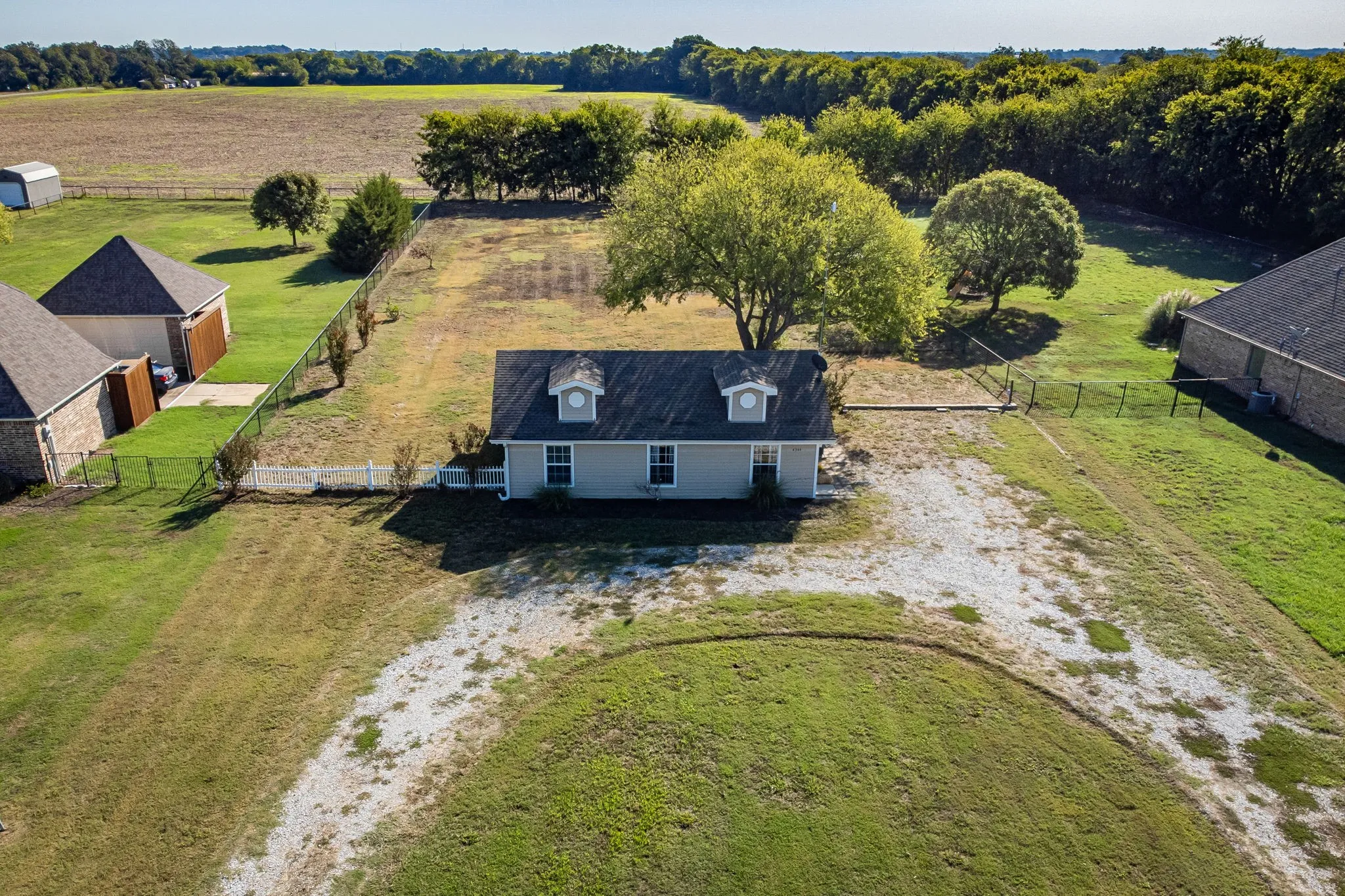 Single Family Residence For Sale in Collin County , 4344 COUNTY ROAD 463, Princeton, Texas 75407, 1 Bedroom, 1 Bathroom, Garage spaces, 864 Sqft, built in 1997, mls#21407228, Real Estate Agent in Princeton, Homes For Sale in Collin county, Homes For Sale in Princeton, Realtor in Princeton Texas, Real Estate Brokerage Independent Realty Texas, Luminita Cordes Realtor