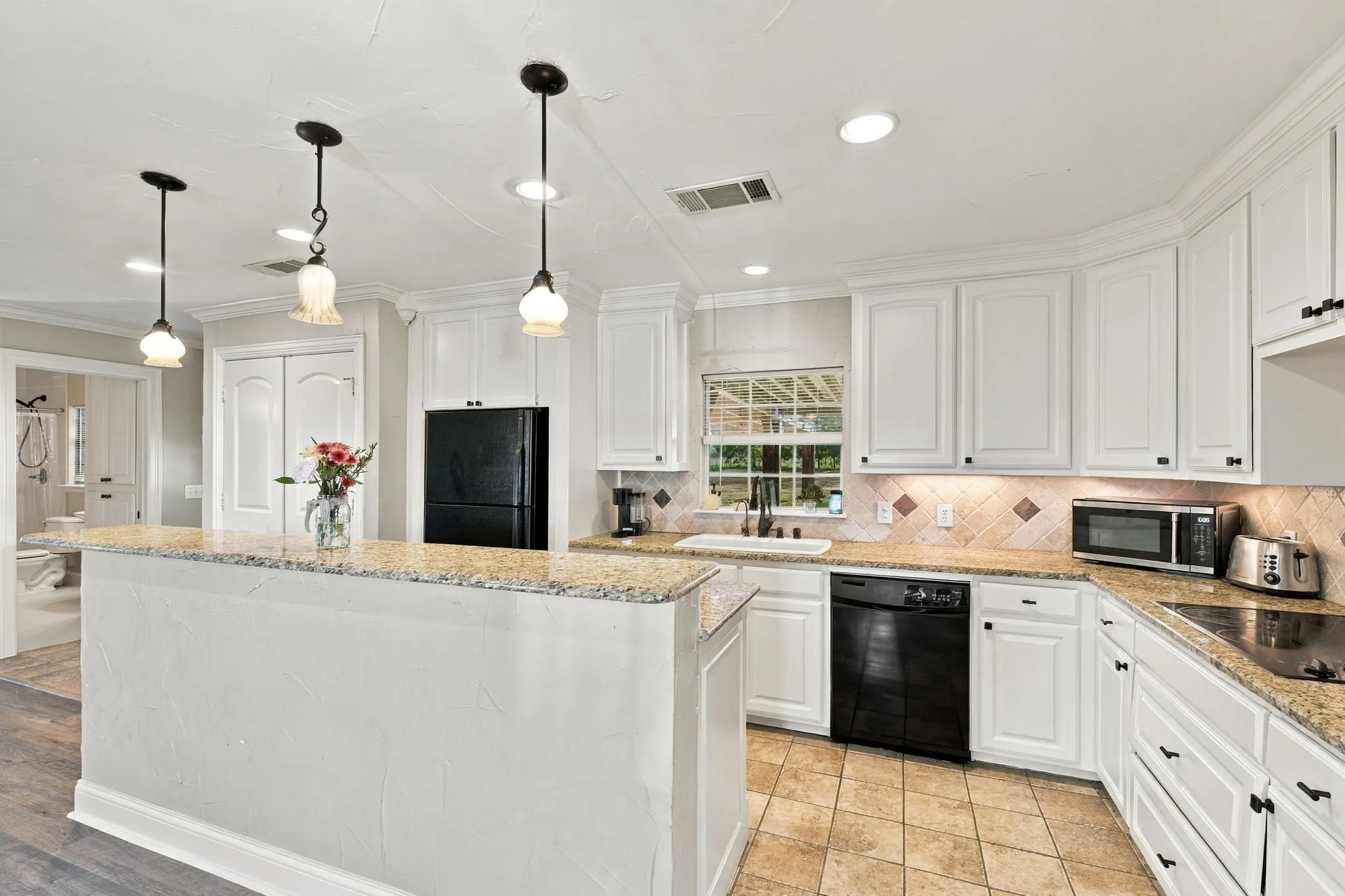 Single Family Residence For Sale in Collin County , 4344 COUNTY ROAD 463, Princeton, Texas 75407, 1 Bedroom, 1 Bathroom, Garage spaces, 864 Sqft, built in 1997, mls#21407228, Real Estate Agent in Princeton, Homes For Sale in Collin county, Homes For Sale in Princeton, Realtor in Princeton Texas, Real Estate Brokerage Independent Realty Texas, Luminita Cordes Realtor