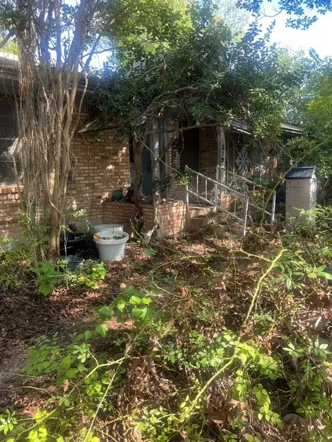 Single Family Residence For Sale in Dallas County , 319 Rock Glen Street, De Soto, Texas 75115, 3 Bedroom, 2 Bathroom, 2 Garage spaces, 1,446 Sqft, built in 1961, mls#21407950, Real Estate Agent in De Soto, Homes For Sale in Dallas county, Homes For Sale in De Soto, Realtor in De Soto Texas, Real Estate Brokerage Independent Realty Texas, Luminita Cordes Realtor
