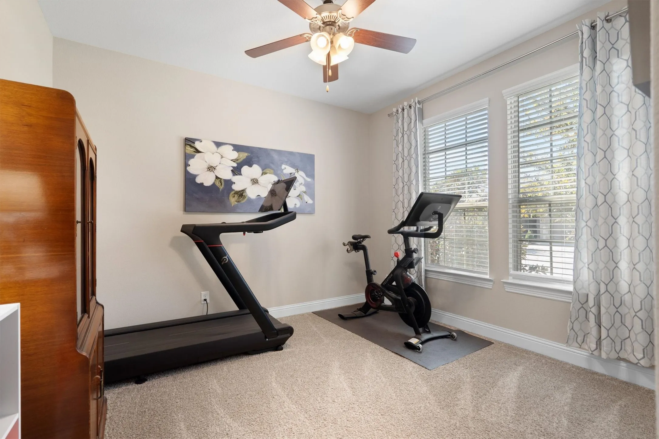 Single Family Residence For Sale in Denton County , 11416 Blaze Street, Aubrey, Texas 76227, 3 Bedroom, 2 Bathroom, 2 Garage spaces, 1,793 Sqft, built in 2019, mls#21408145, Real Estate Agent in Aubrey, Homes For Sale in Denton county, Homes For Sale in Aubrey, Realtor in Aubrey Texas, Real Estate Brokerage Independent Realty Texas, Luminita Cordes Realtor
