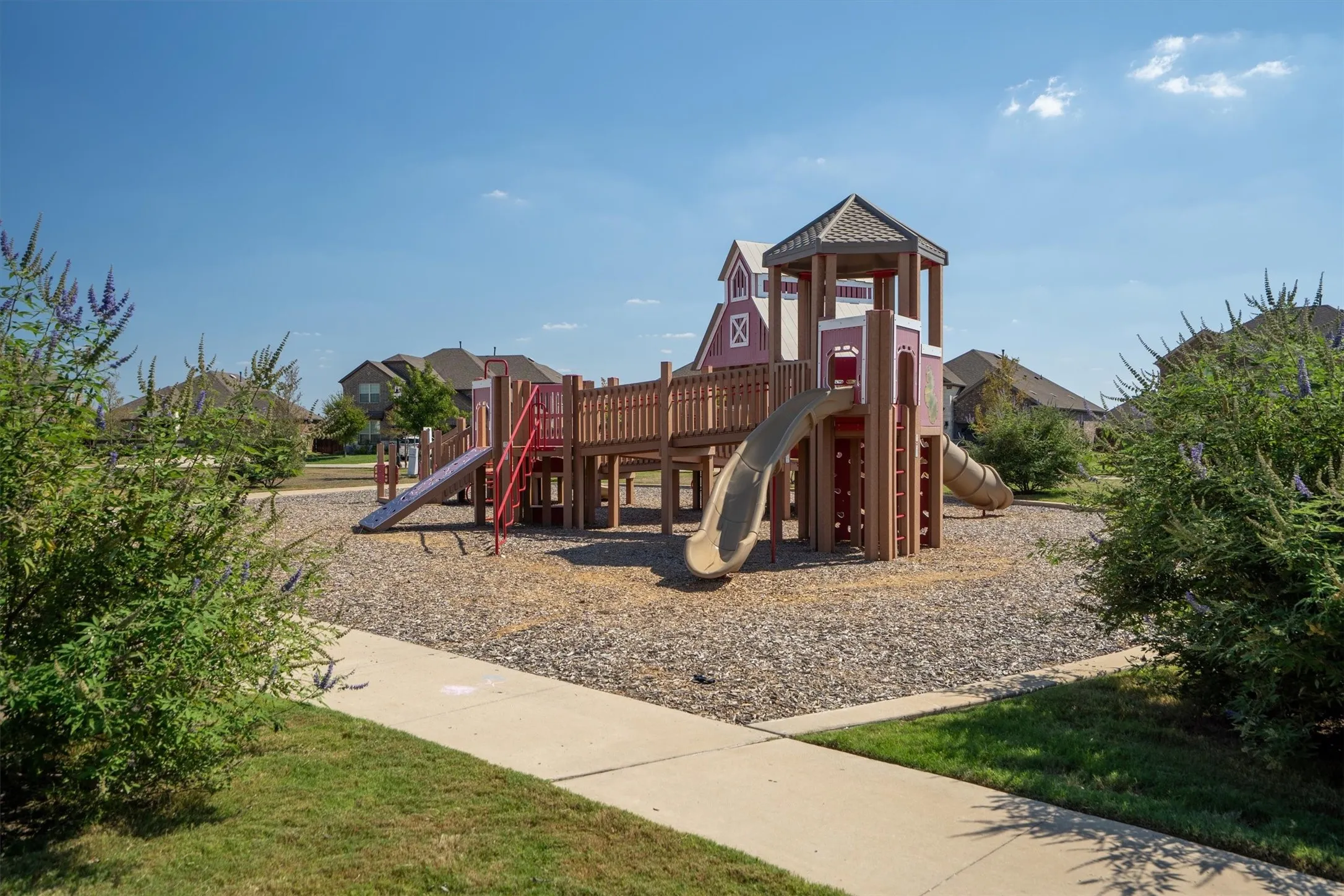 Single Family Residence For Sale in Denton County , 11416 Blaze Street, Aubrey, Texas 76227, 3 Bedroom, 2 Bathroom, 2 Garage spaces, 1,793 Sqft, built in 2019, mls#21408145, Real Estate Agent in Aubrey, Homes For Sale in Denton county, Homes For Sale in Aubrey, Realtor in Aubrey Texas, Real Estate Brokerage Independent Realty Texas, Luminita Cordes Realtor