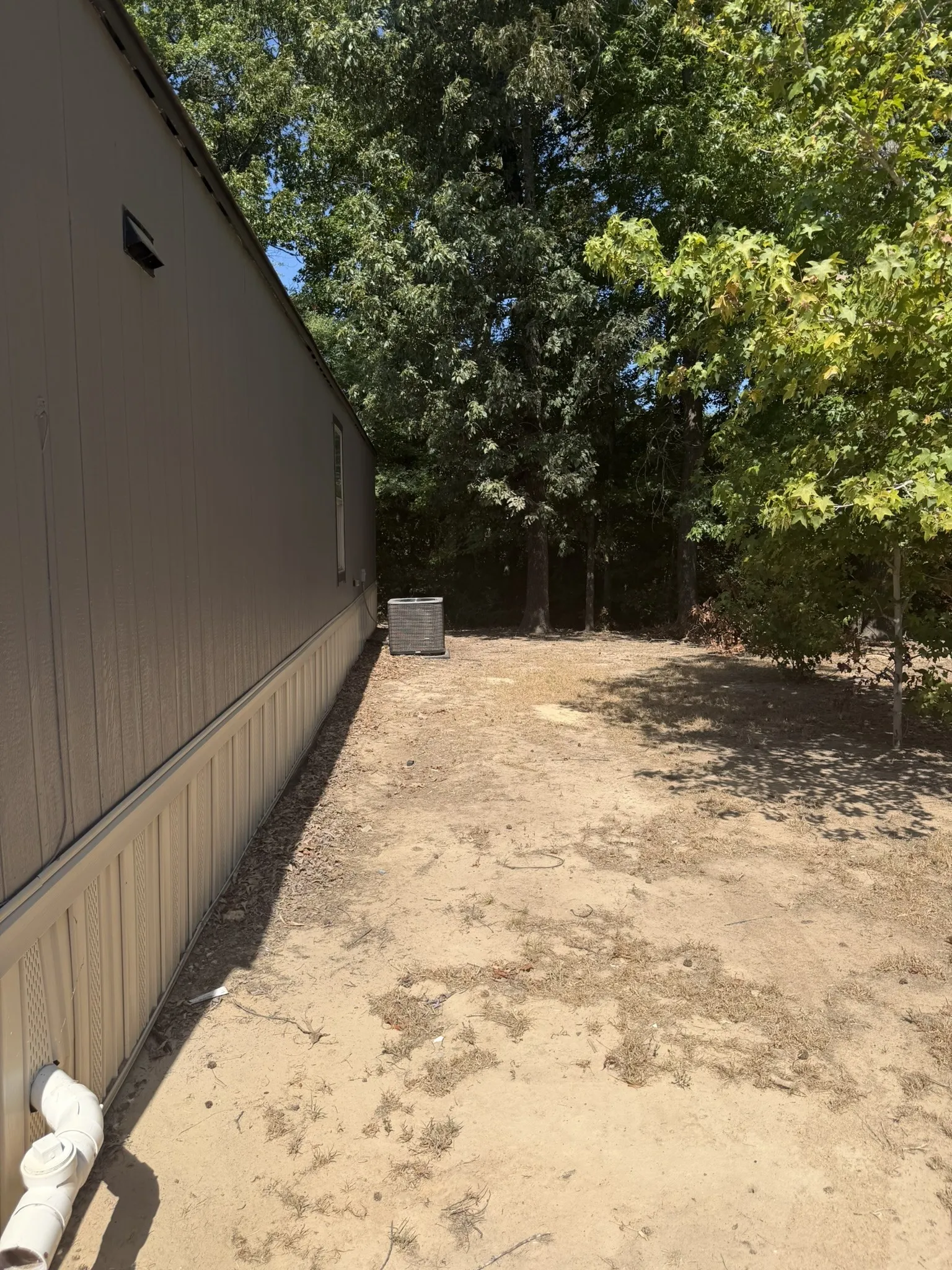 Mobile Home For Sale in Wood County , 700 Choctaw, Quitman, Texas 75783, 2 Bedroom, 1 Bathroom, Garage spaces, 896 Sqft, built in 2022, mls#21408256, Real Estate Agent in Quitman, Homes For Sale in Wood county, Homes For Sale in Quitman, Realtor in Quitman Texas, Real Estate Brokerage Independent Realty Texas, Luminita Cordes Realtor