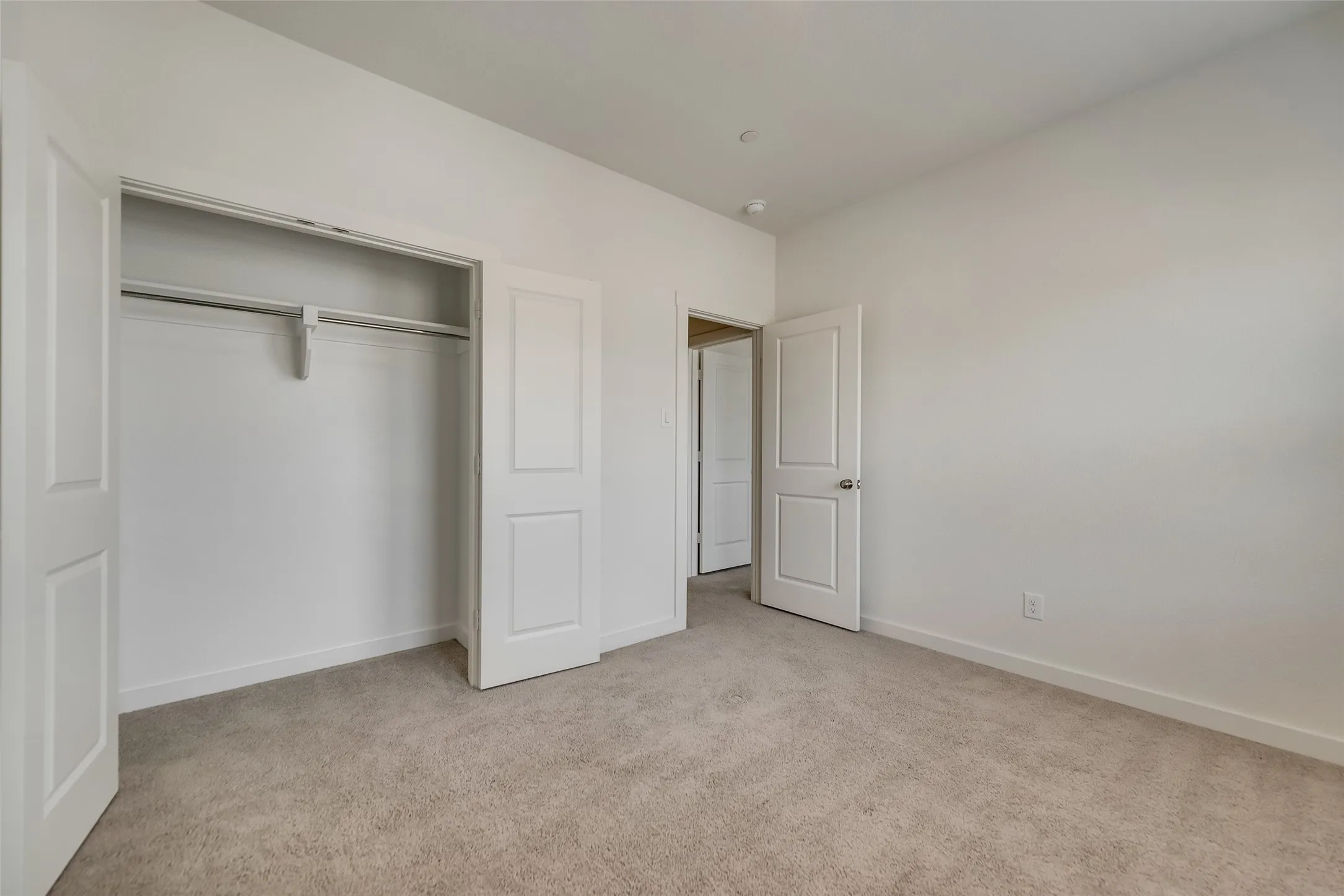 Townhouse For Rent in Denton County , 2709 Splendor Drive, Little Elm, Texas 75068, 3 Bedroom, 2 Bathroom, 2 Garage spaces, 1,682 Sqft, built in 2019, mls#21408259, Real Estate Agent in Little Elm, Homes For Rent in Denton county, Homes For Rent in Little Elm, Realtor in Little Elm Texas, Real Estate Brokerage Independent Realty Texas, Luminita Cordes Realtor