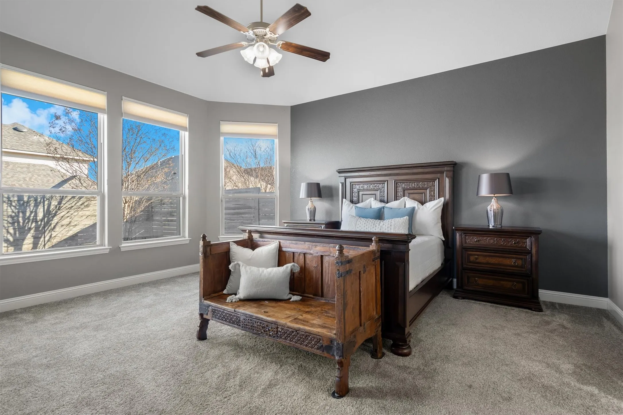 Single Family Residence For Sale in Denton County , 236 Sunrise Drive, Argyle, Texas 76226, 4 Bedroom, 4 Bathroom, 3 Garage spaces, 3,055 Sqft, built in 2014, mls#21406412, Real Estate Agent in Argyle, Homes For Sale in Denton county, Homes For Sale in Argyle, Realtor in Argyle Texas, Real Estate Brokerage Independent Realty Texas, Luminita Cordes Realtor