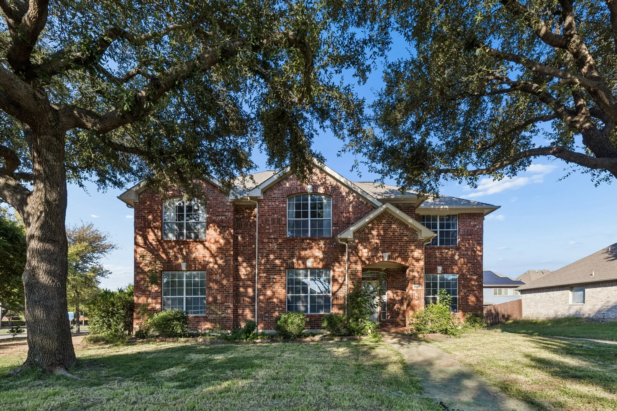 Single Family Residence For Sale in Collin County , 3601 Charleston Drive, Richardson, Texas 75082, 4 Bedroom, 4 Bathroom, 2 Garage spaces, 2,932 Sqft, built in 1998, mls#21406791, Real Estate Agent in Richardson, Homes For Sale in Collin county, Homes For Sale in Richardson, Realtor in Richardson Texas, Real Estate Brokerage Independent Realty Texas, Luminita Cordes Realtor