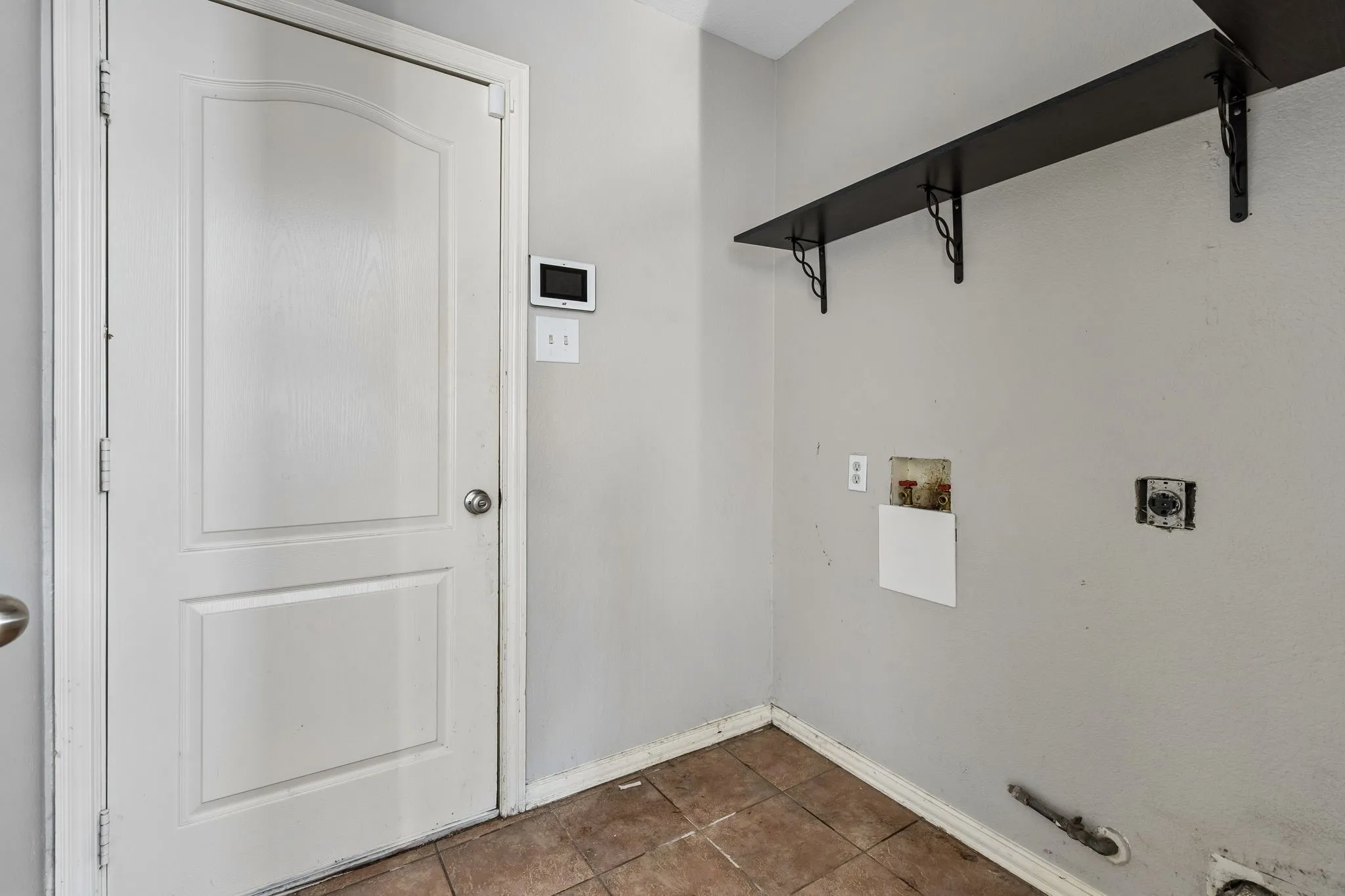 Single Family Residence For Sale in Collin County , 3601 Charleston Drive, Richardson, Texas 75082, 4 Bedroom, 4 Bathroom, 2 Garage spaces, 2,932 Sqft, built in 1998, mls#21406791, Real Estate Agent in Richardson, Homes For Sale in Collin county, Homes For Sale in Richardson, Realtor in Richardson Texas, Real Estate Brokerage Independent Realty Texas, Luminita Cordes Realtor