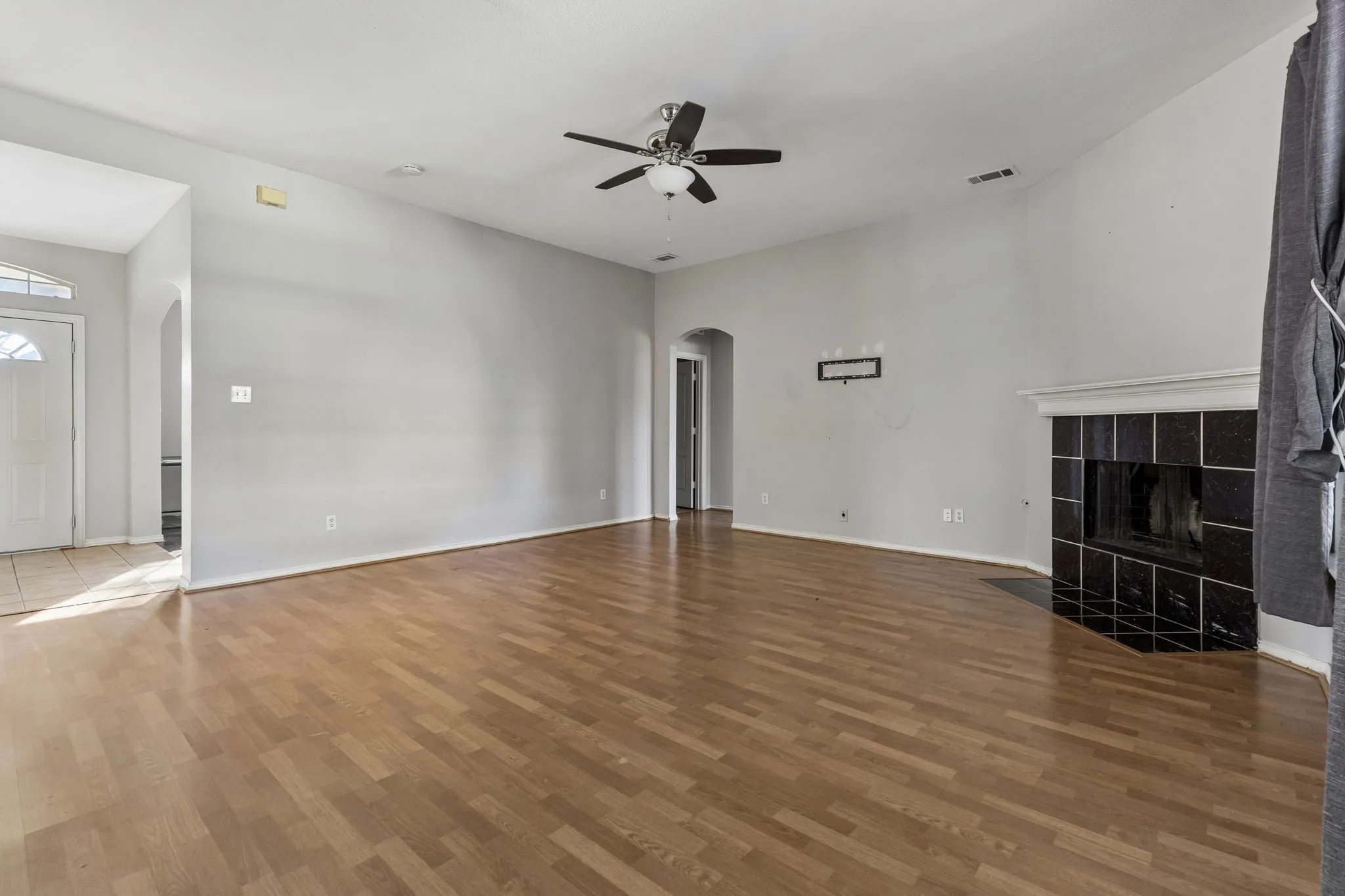 Single Family Residence For Sale in Collin County , 3601 Charleston Drive, Richardson, Texas 75082, 4 Bedroom, 4 Bathroom, 2 Garage spaces, 2,932 Sqft, built in 1998, mls#21406791, Real Estate Agent in Richardson, Homes For Sale in Collin county, Homes For Sale in Richardson, Realtor in Richardson Texas, Real Estate Brokerage Independent Realty Texas, Luminita Cordes Realtor