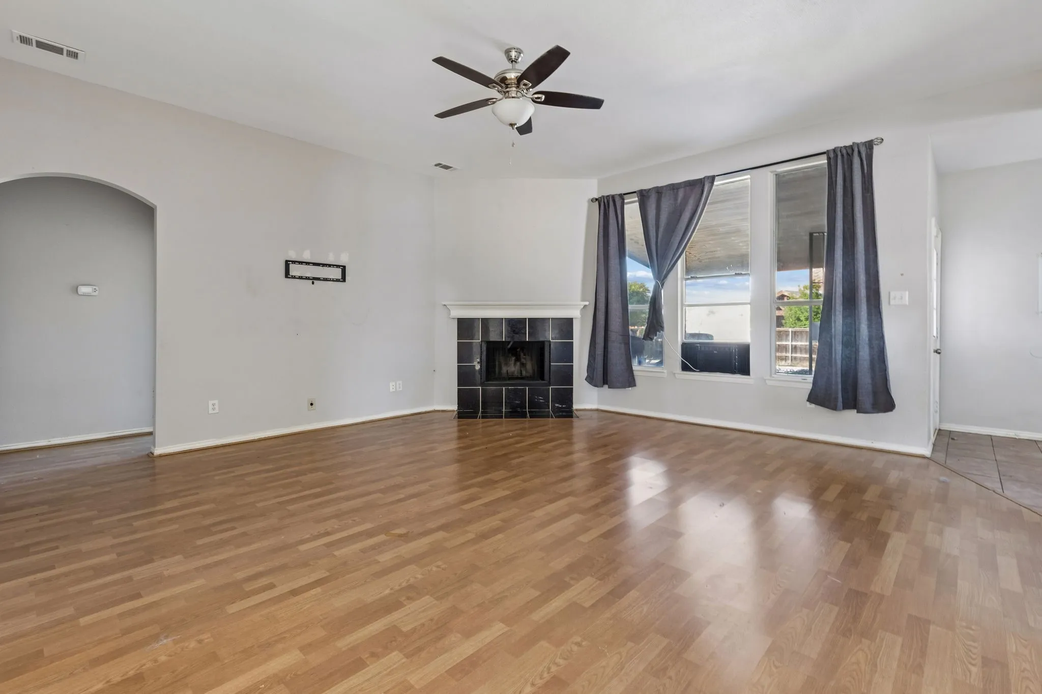 Single Family Residence For Sale in Collin County , 3601 Charleston Drive, Richardson, Texas 75082, 4 Bedroom, 4 Bathroom, 2 Garage spaces, 2,932 Sqft, built in 1998, mls#21406791, Real Estate Agent in Richardson, Homes For Sale in Collin county, Homes For Sale in Richardson, Realtor in Richardson Texas, Real Estate Brokerage Independent Realty Texas, Luminita Cordes Realtor