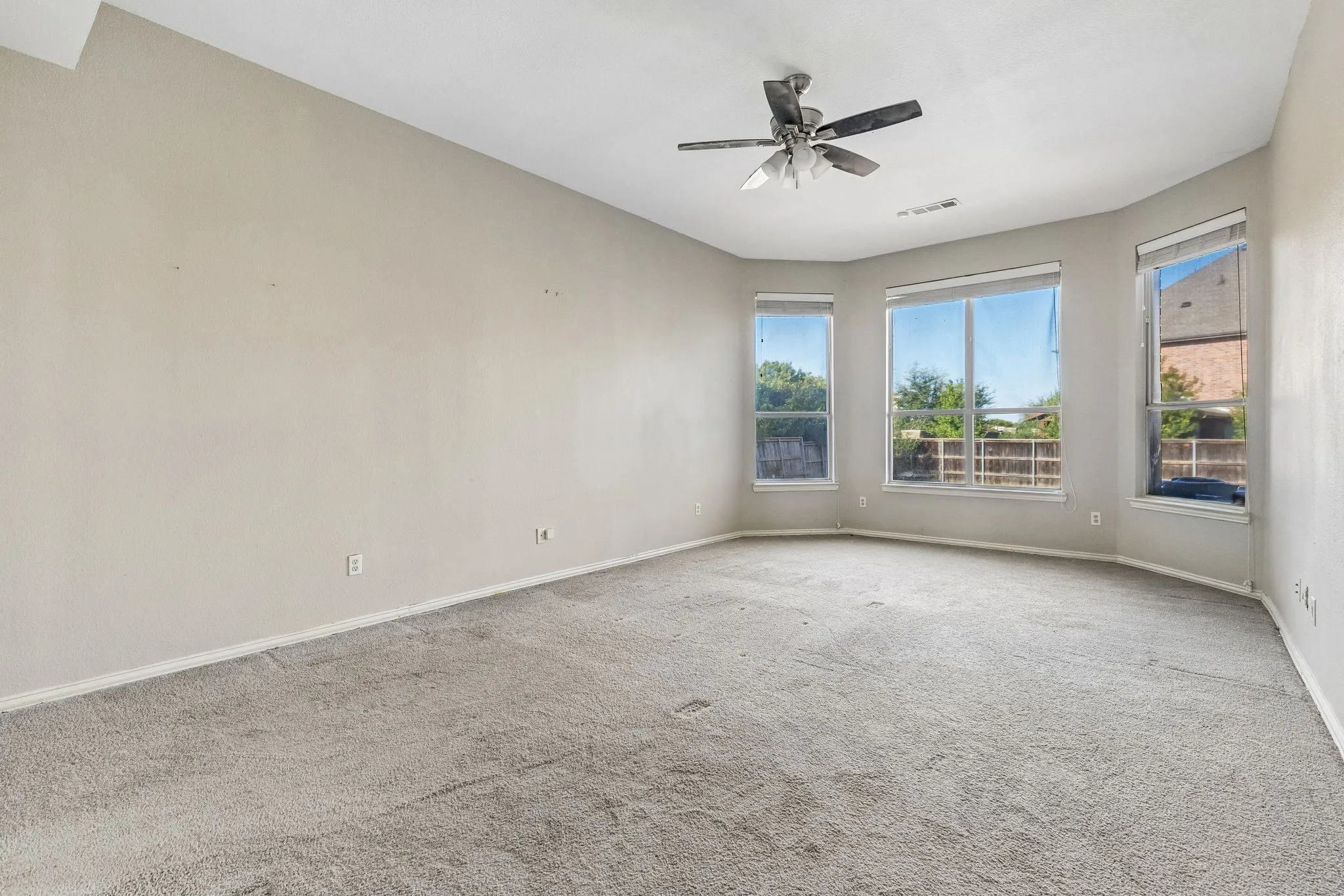 Single Family Residence For Sale in Collin County , 3601 Charleston Drive, Richardson, Texas 75082, 4 Bedroom, 4 Bathroom, 2 Garage spaces, 2,932 Sqft, built in 1998, mls#21406791, Real Estate Agent in Richardson, Homes For Sale in Collin county, Homes For Sale in Richardson, Realtor in Richardson Texas, Real Estate Brokerage Independent Realty Texas, Luminita Cordes Realtor