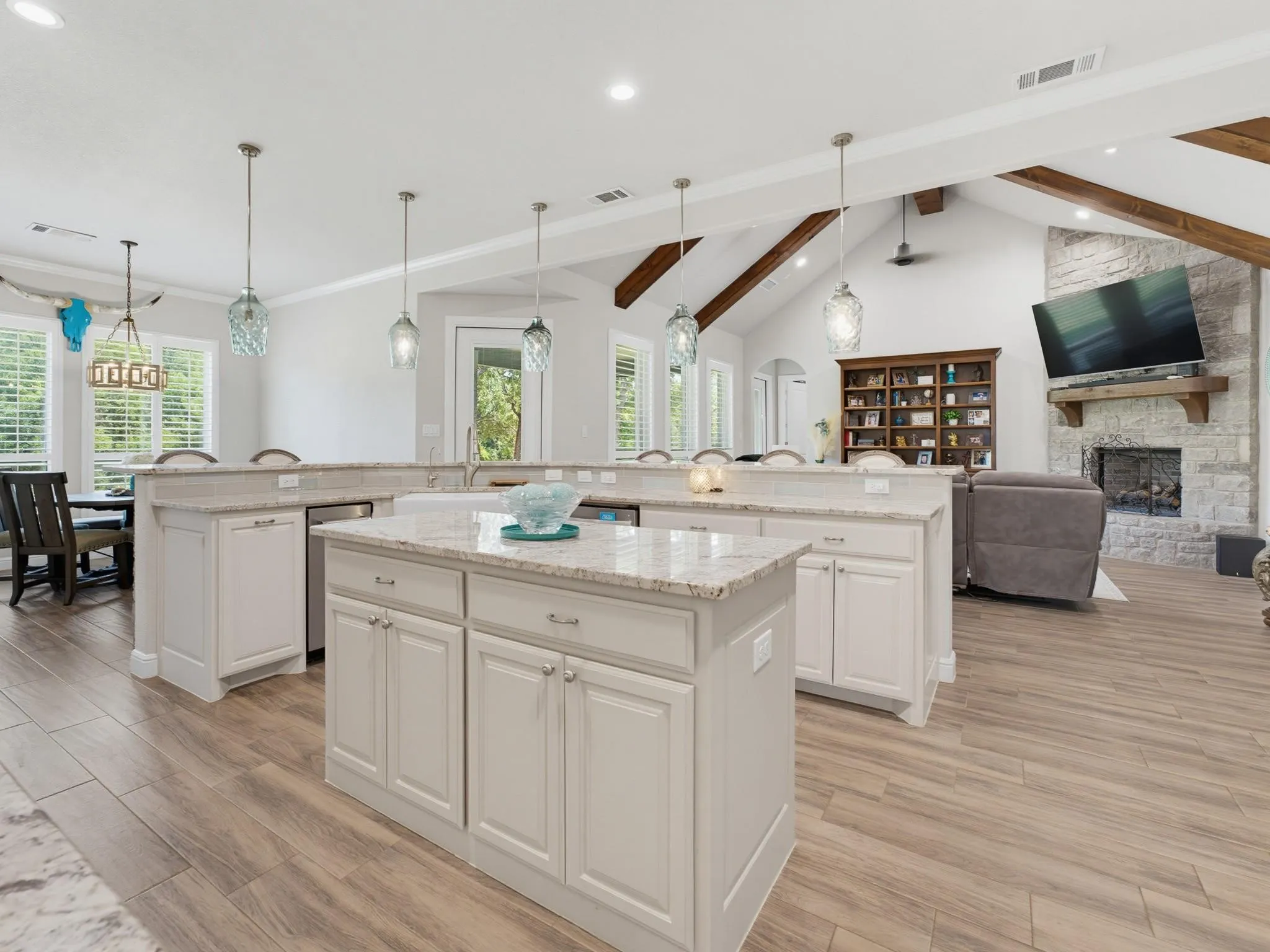 Single Family Residence For Sale in Wise County , 209 Rio Rancho Drive, Decatur, Texas 76234, 4 Bedroom, 3 Bathroom, 3 Garage spaces, 3,069 Sqft, built in 2021, mls#21408257, Real Estate Agent in Decatur, Homes For Sale in Wise county, Homes For Sale in Decatur, Realtor in Decatur Texas, Real Estate Brokerage Independent Realty Texas, Luminita Cordes Realtor