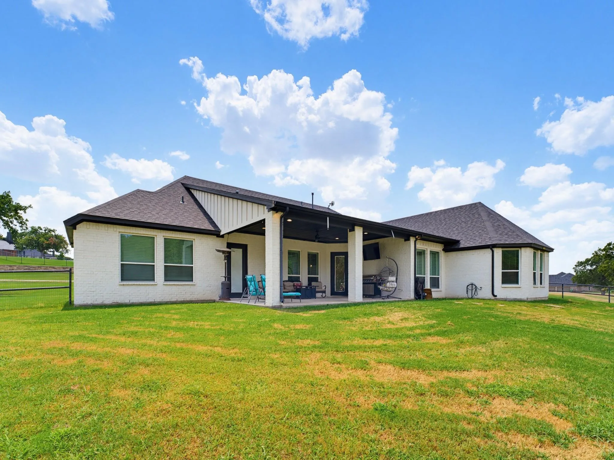 Single Family Residence For Sale in Wise County , 209 Rio Rancho Drive, Decatur, Texas 76234, 4 Bedroom, 3 Bathroom, 3 Garage spaces, 3,069 Sqft, built in 2021, mls#21408257, Real Estate Agent in Decatur, Homes For Sale in Wise county, Homes For Sale in Decatur, Realtor in Decatur Texas, Real Estate Brokerage Independent Realty Texas, Luminita Cordes Realtor