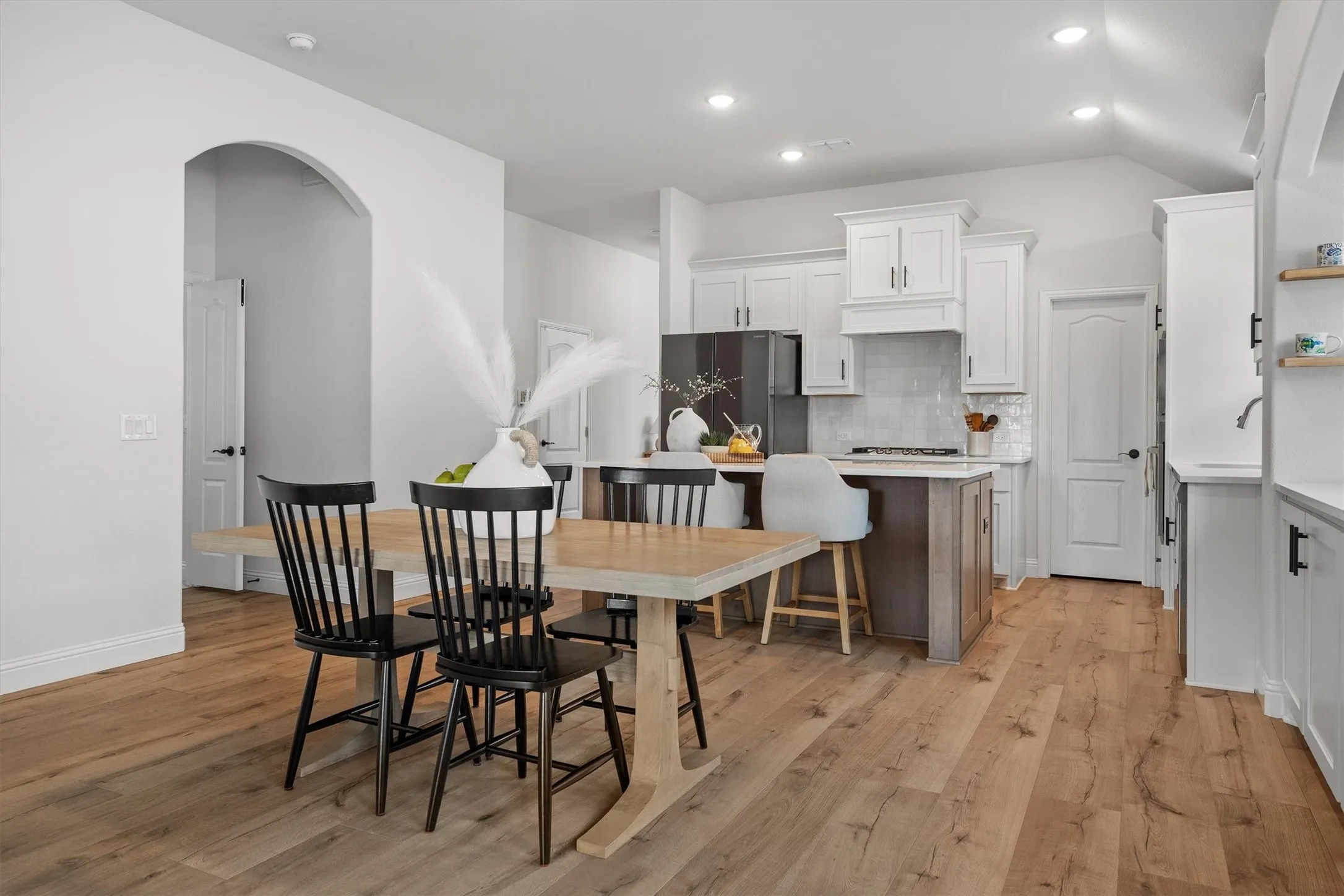 Single Family Residence For Sale in Denton County , 9201 Amistad Lane, Denton, Texas 76226, 4 Bedroom, 2 Bathroom, 2 Garage spaces, 2,040 Sqft, built in 2021, mls#21406156, Real Estate Agent in Denton, Homes For Sale in Denton county, Homes For Sale in Denton, Realtor in Denton Texas, Real Estate Brokerage Independent Realty Texas, Luminita Cordes Realtor